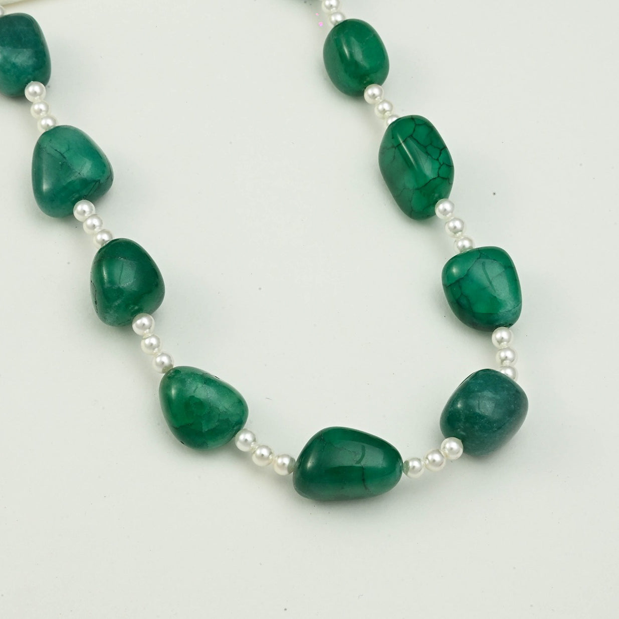 Charming Pearl And Green Chalcedony Necklace