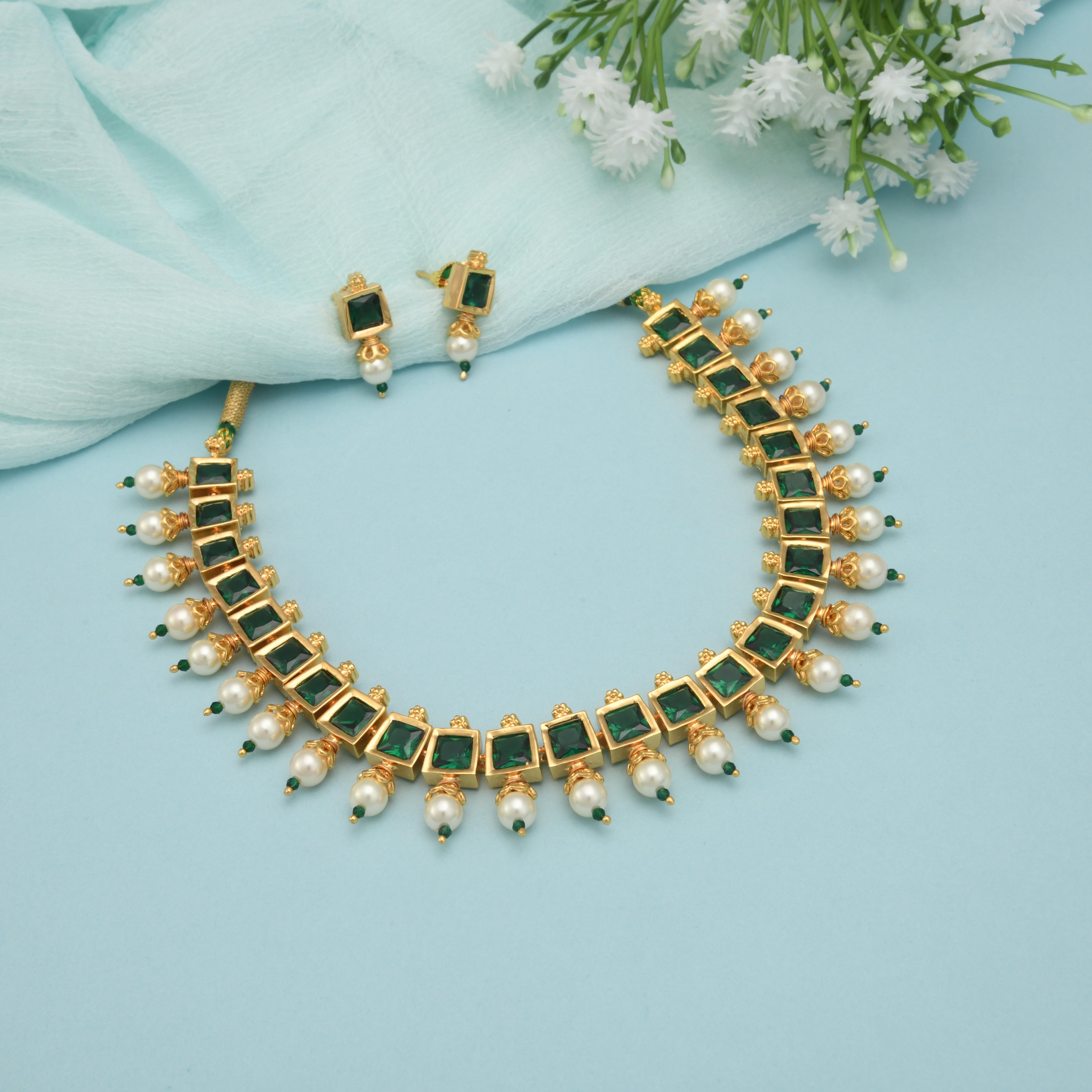 Square Peti Traditional Choker