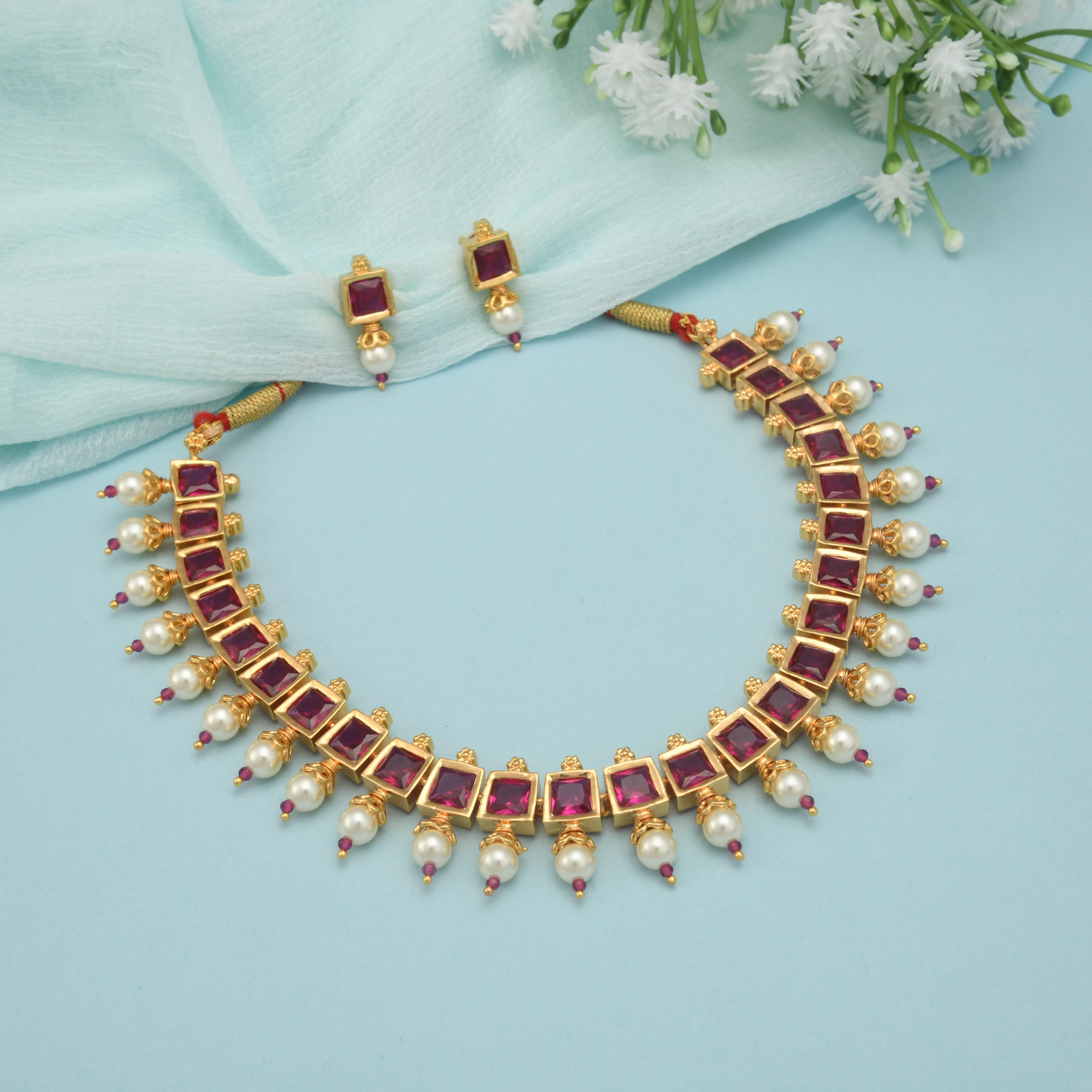 Square Peti Traditional Choker