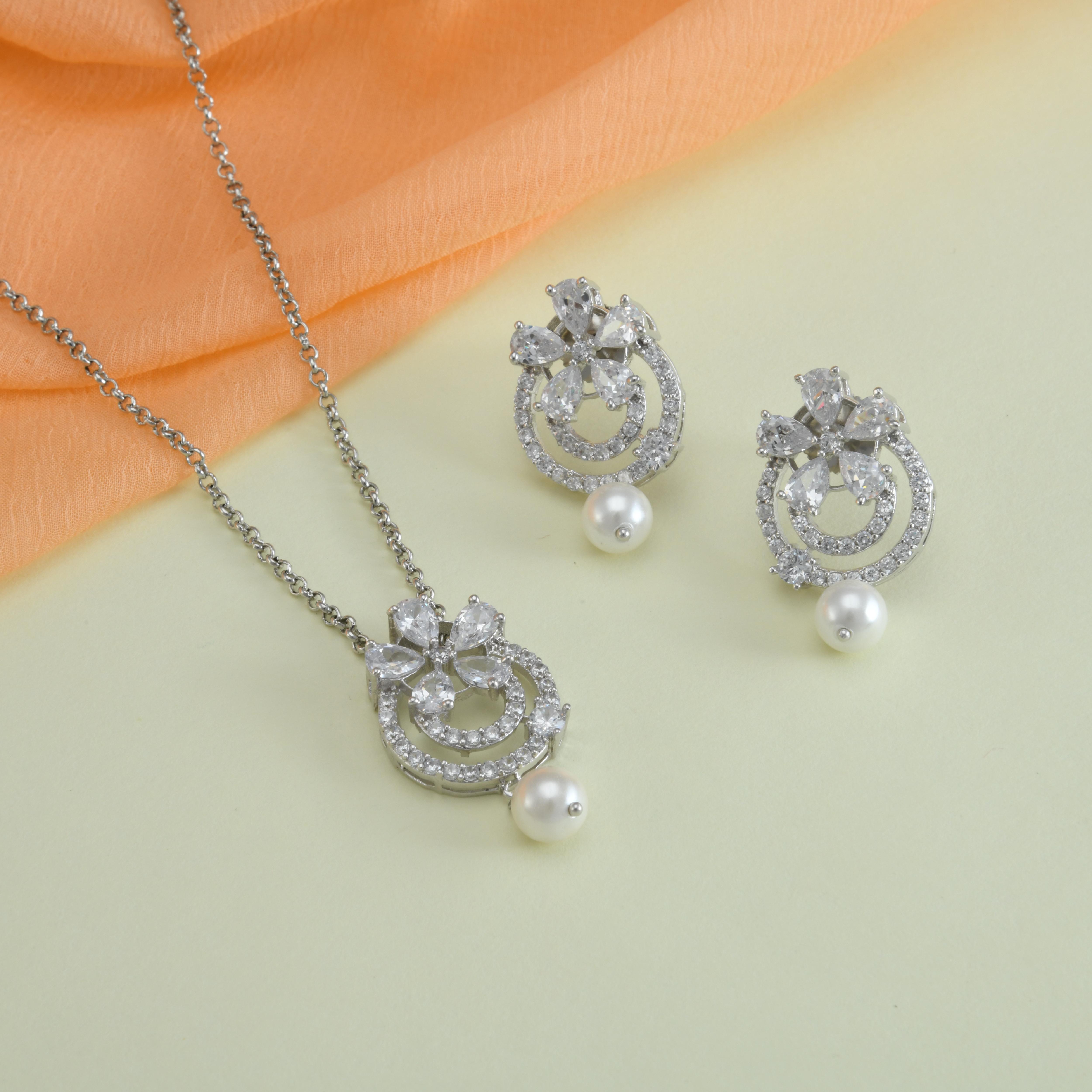 Aria CZ Pendant Set