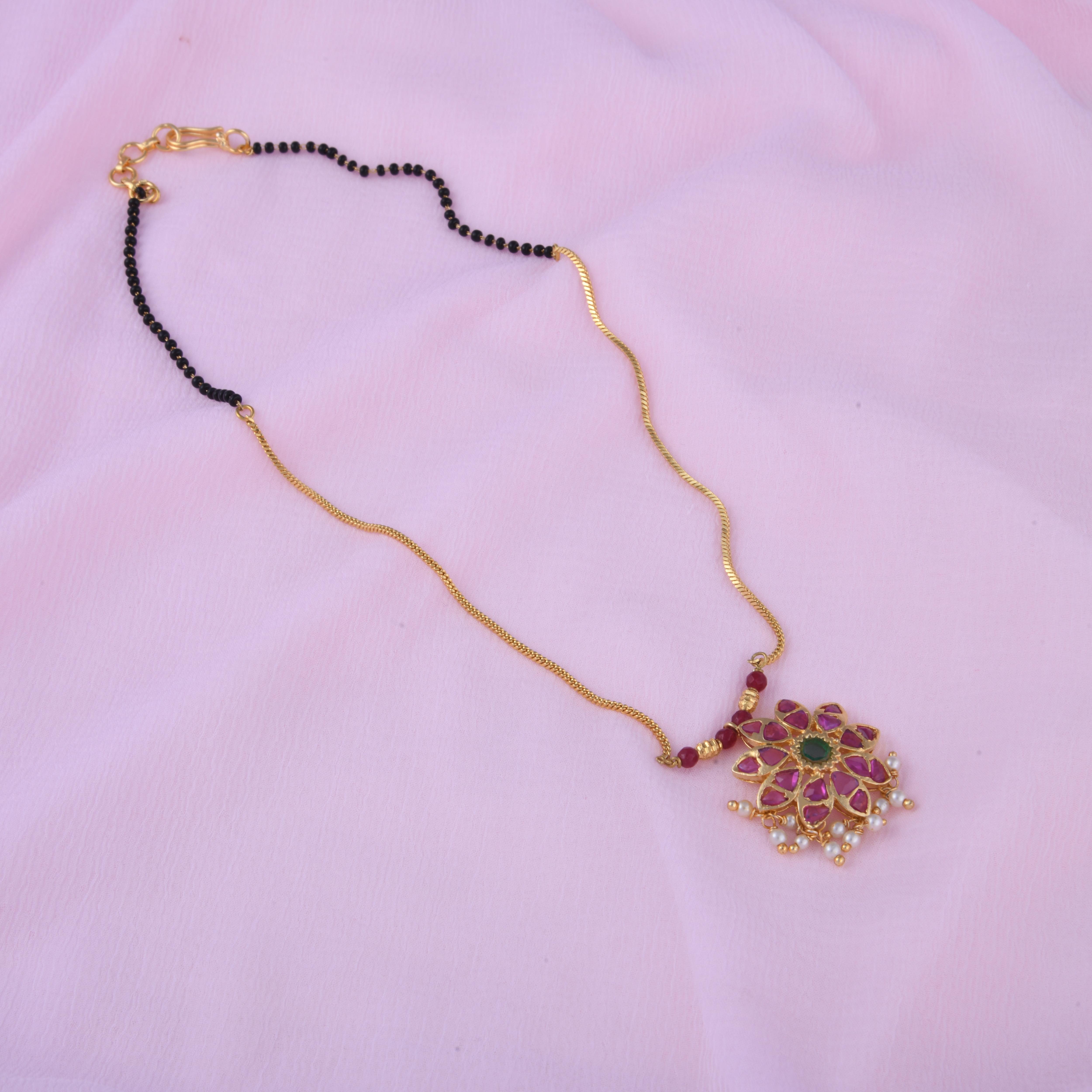 Star Flower Vilandi Mangalsutra