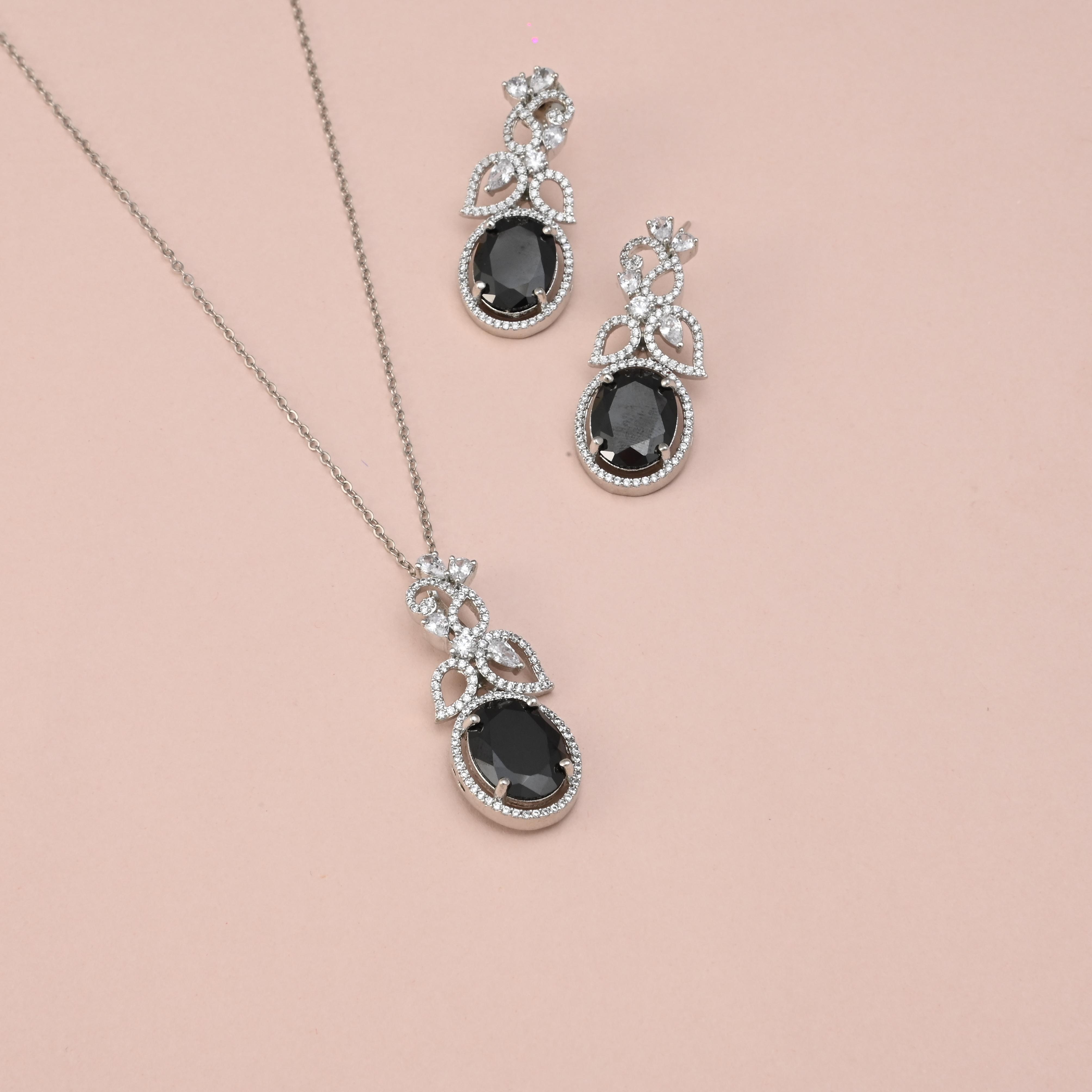 Neli CZ Pendant set