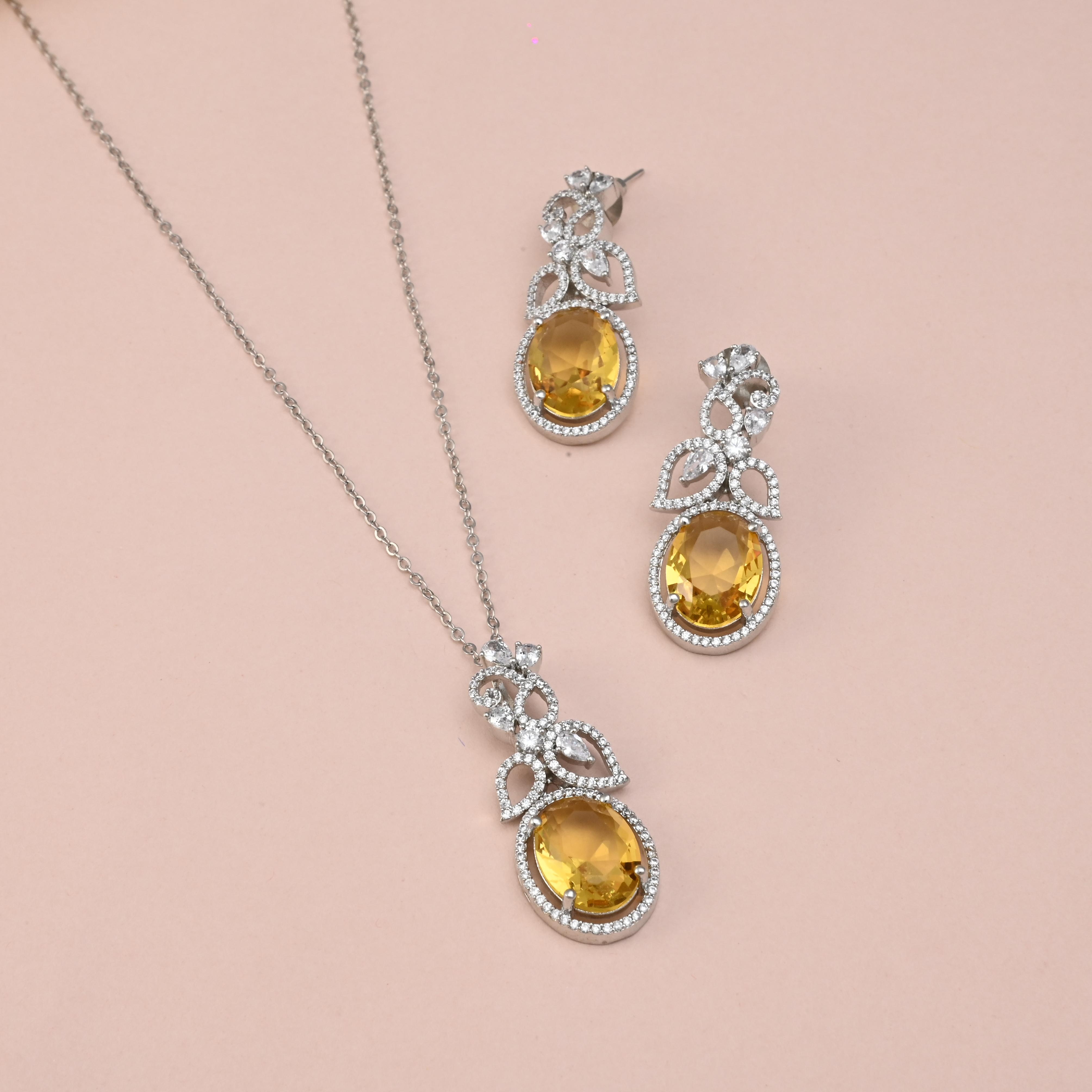 Neli CZ Pendant set