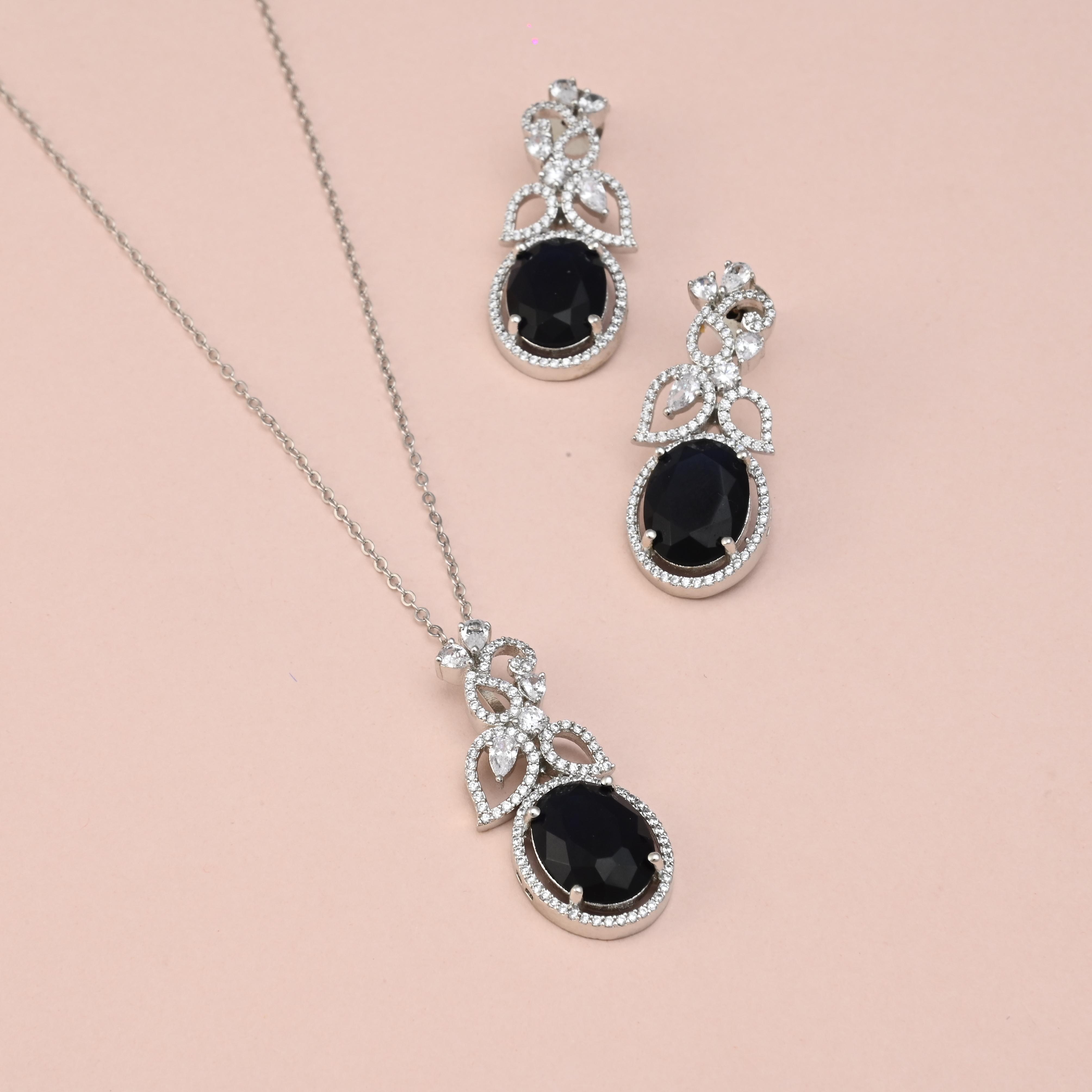 Neli CZ Pendant set