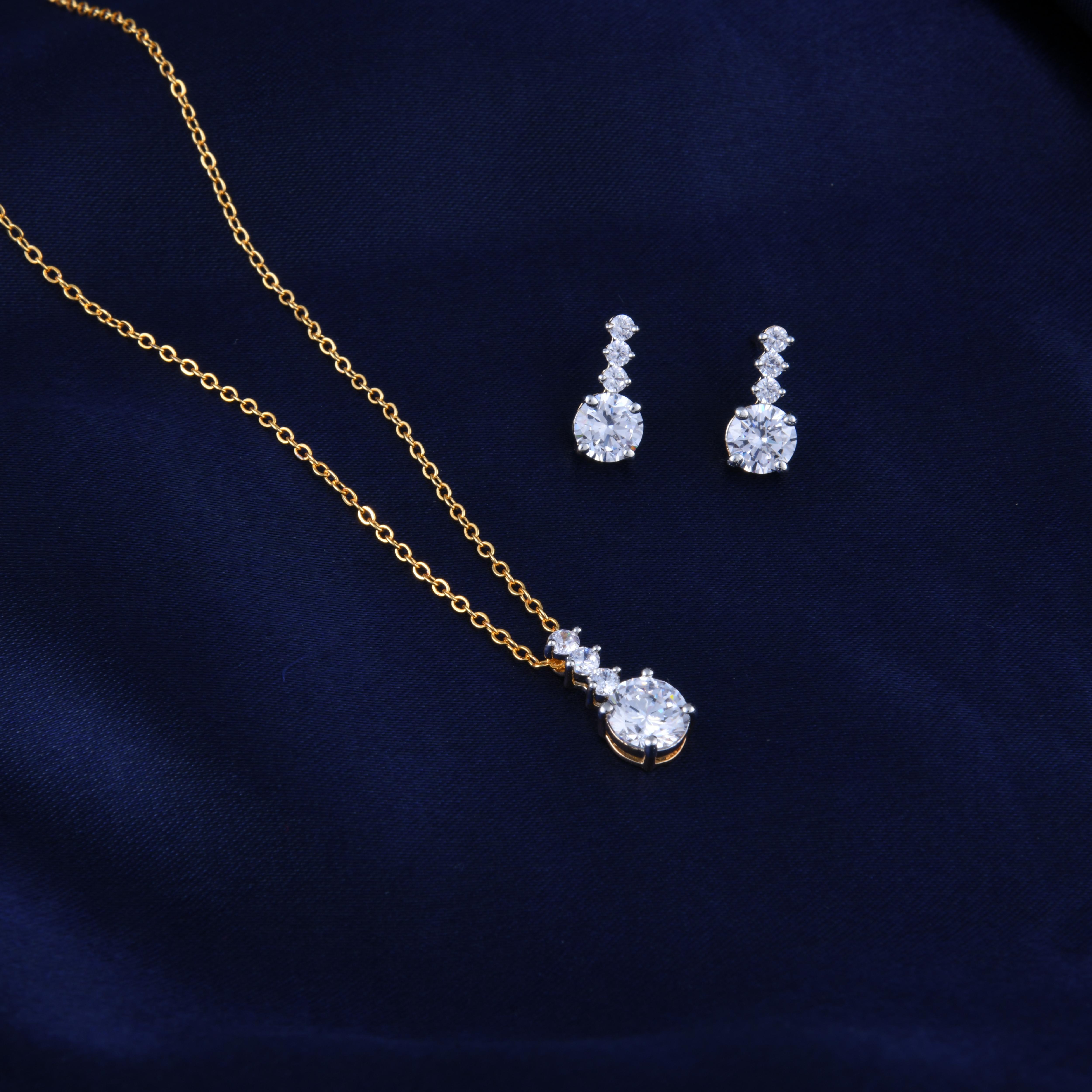 Kiyara CZ Stone Pendent Set