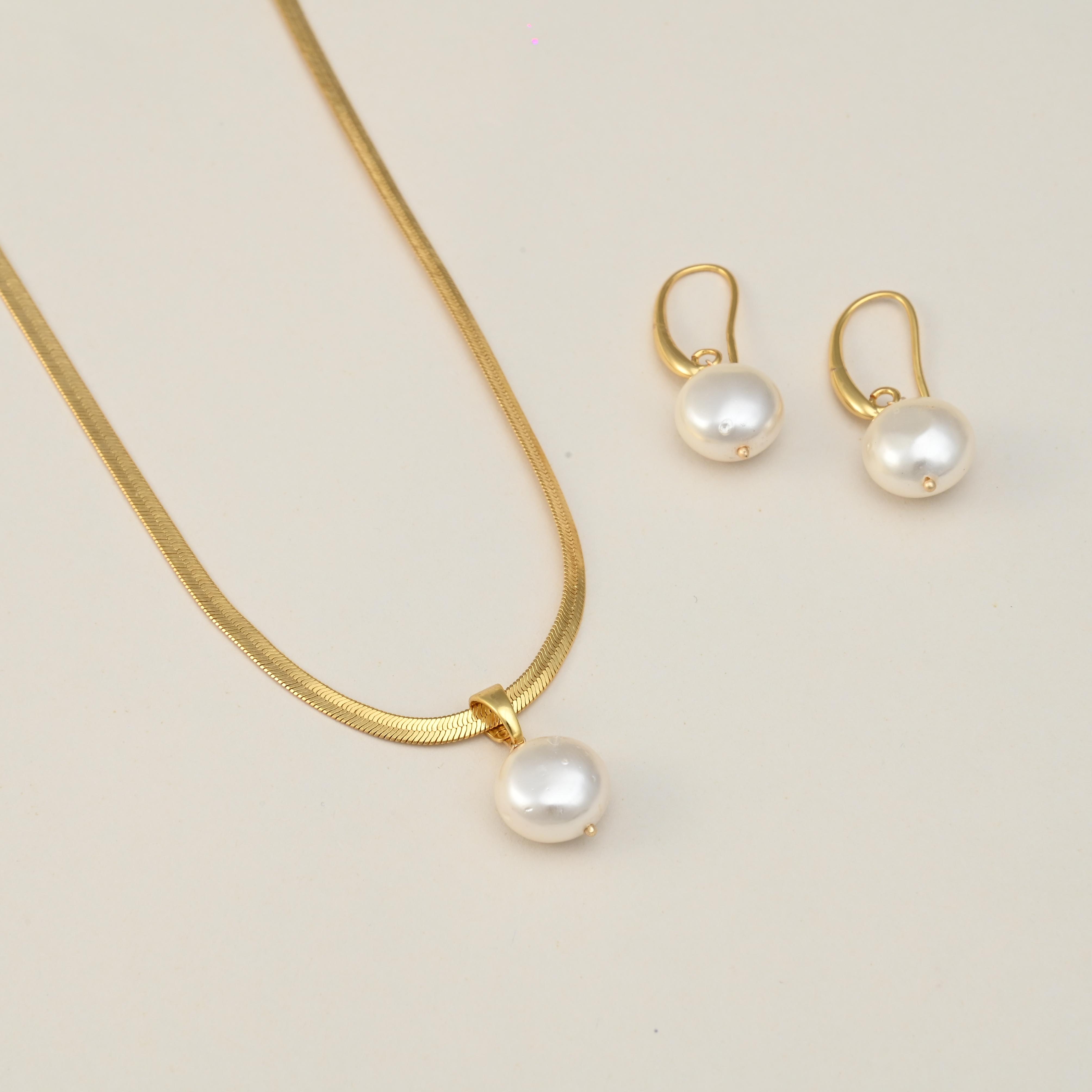 Twisted Snake Chain Pearl Pendant Set