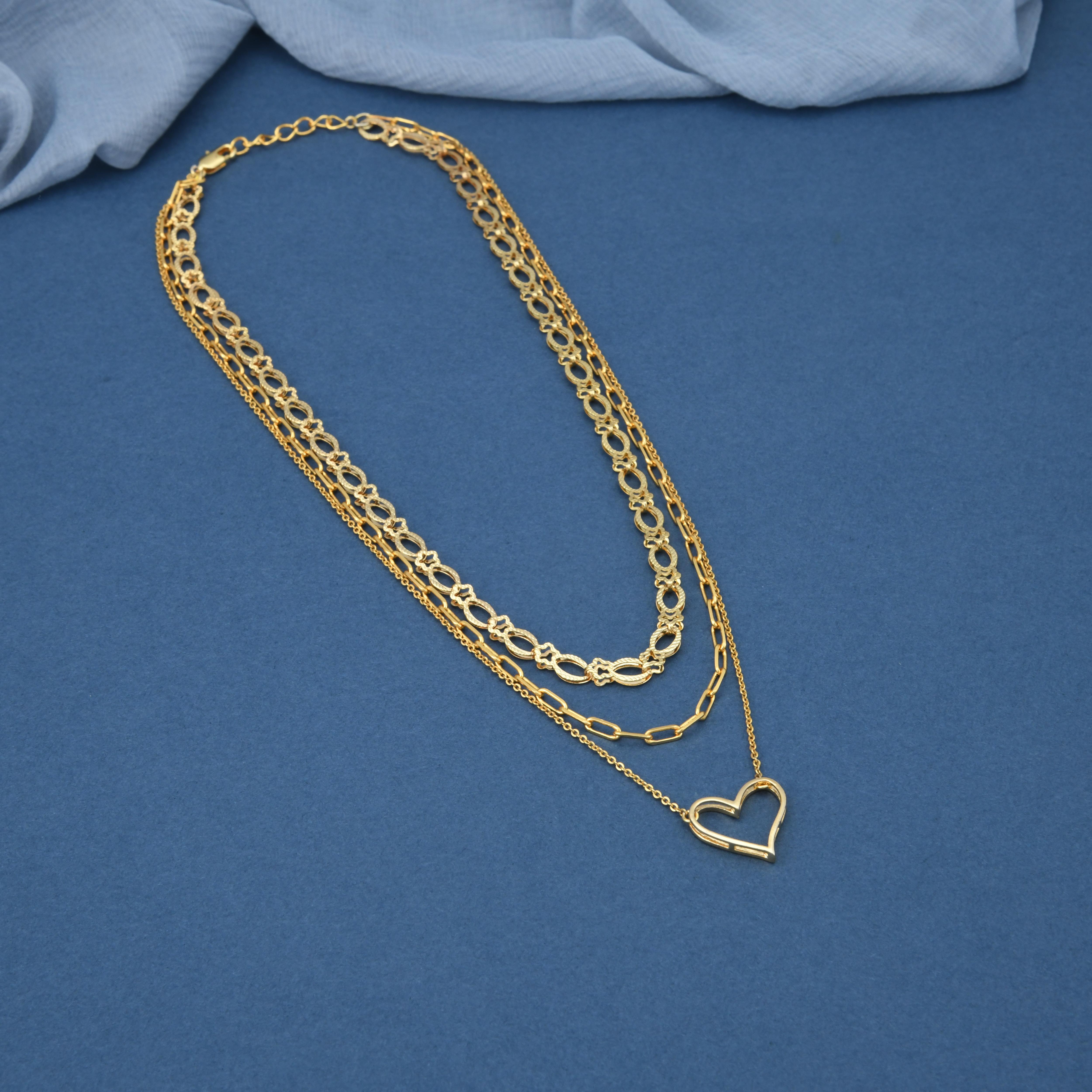 Three Layered Chain Necklace Gif Set