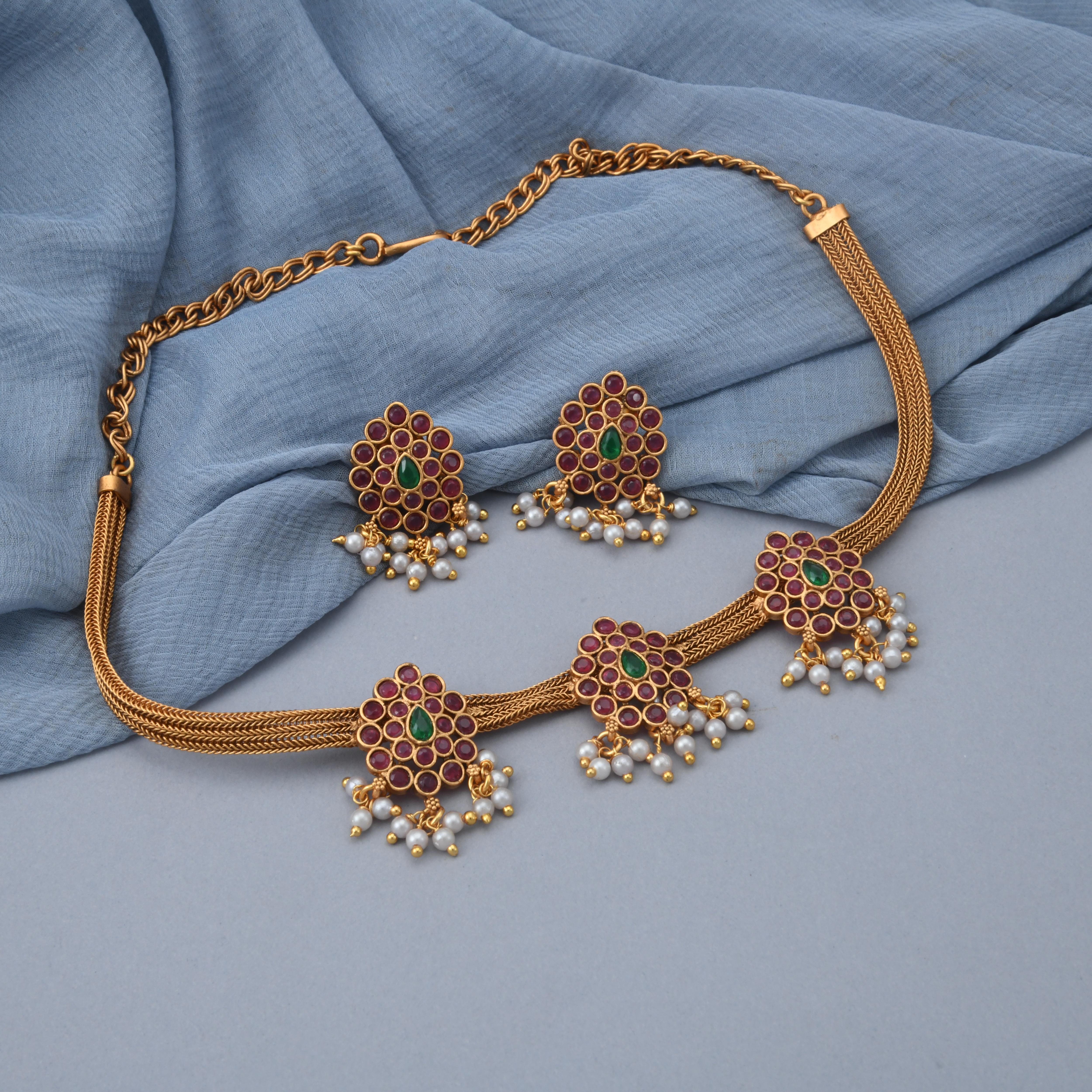 Nithya Kemp Stones Choker Set