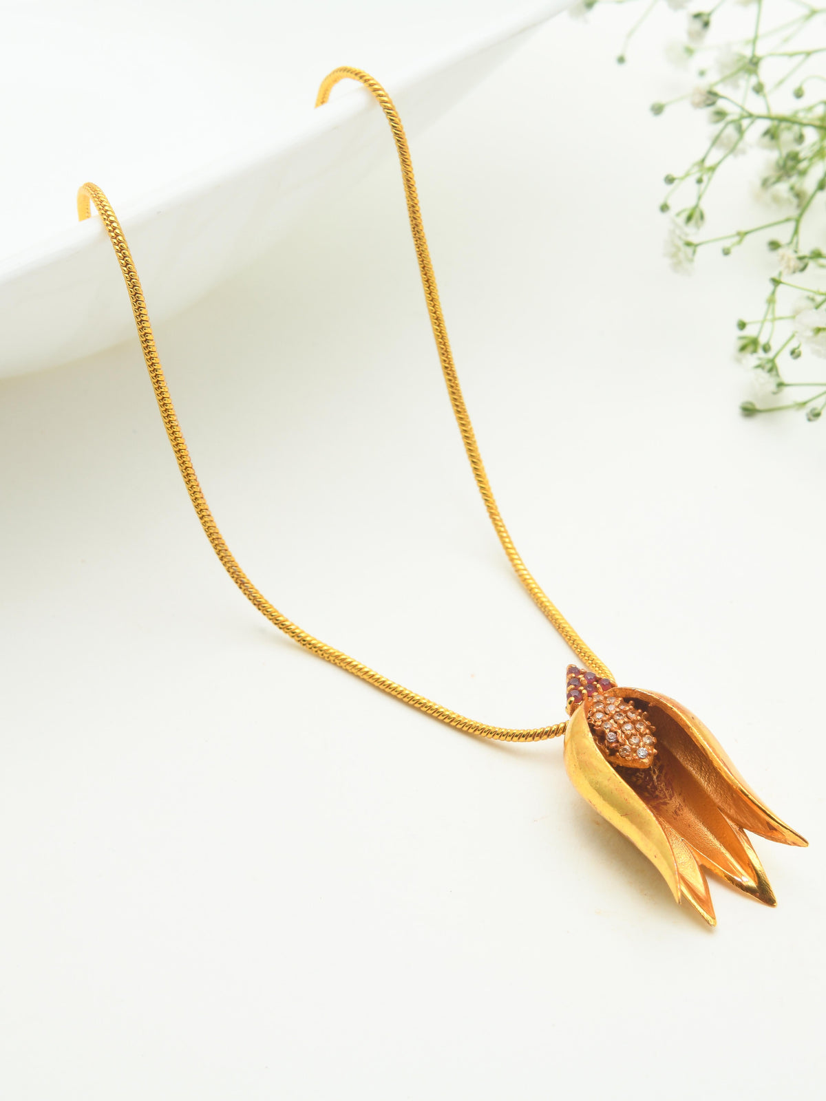 Kevda Pendant Necklace