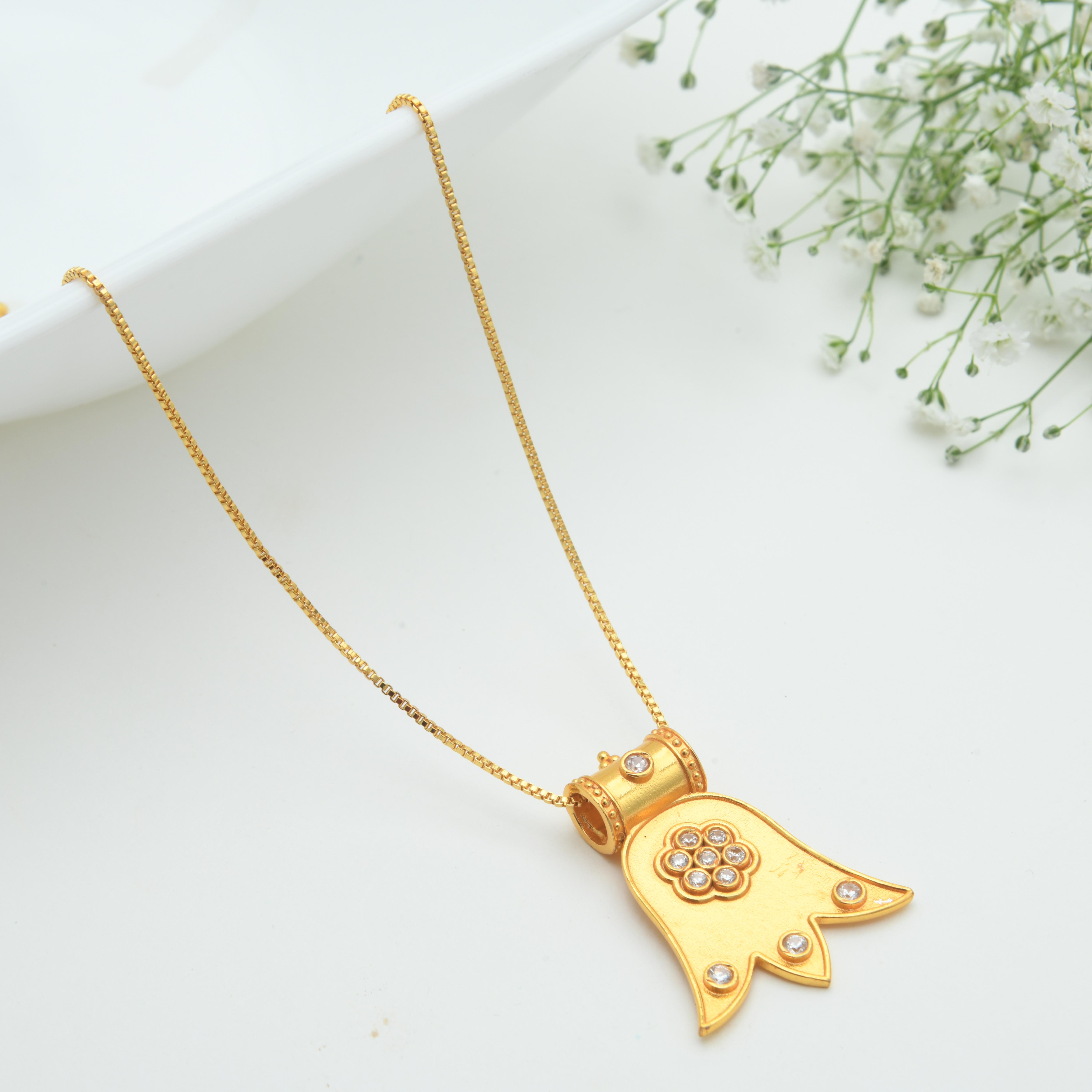 Alatam Pendant Necklace