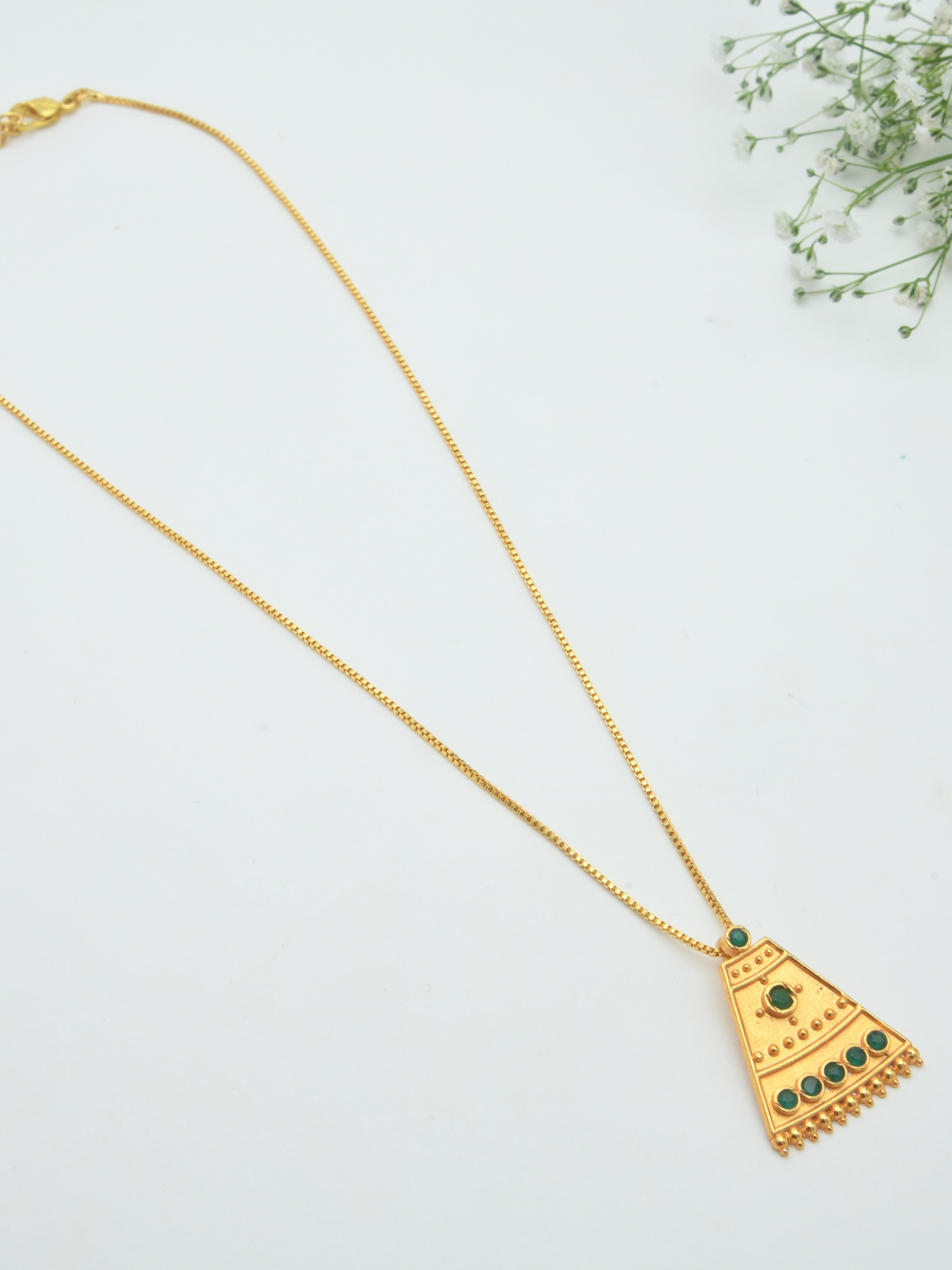 Kona Pendant Necklace