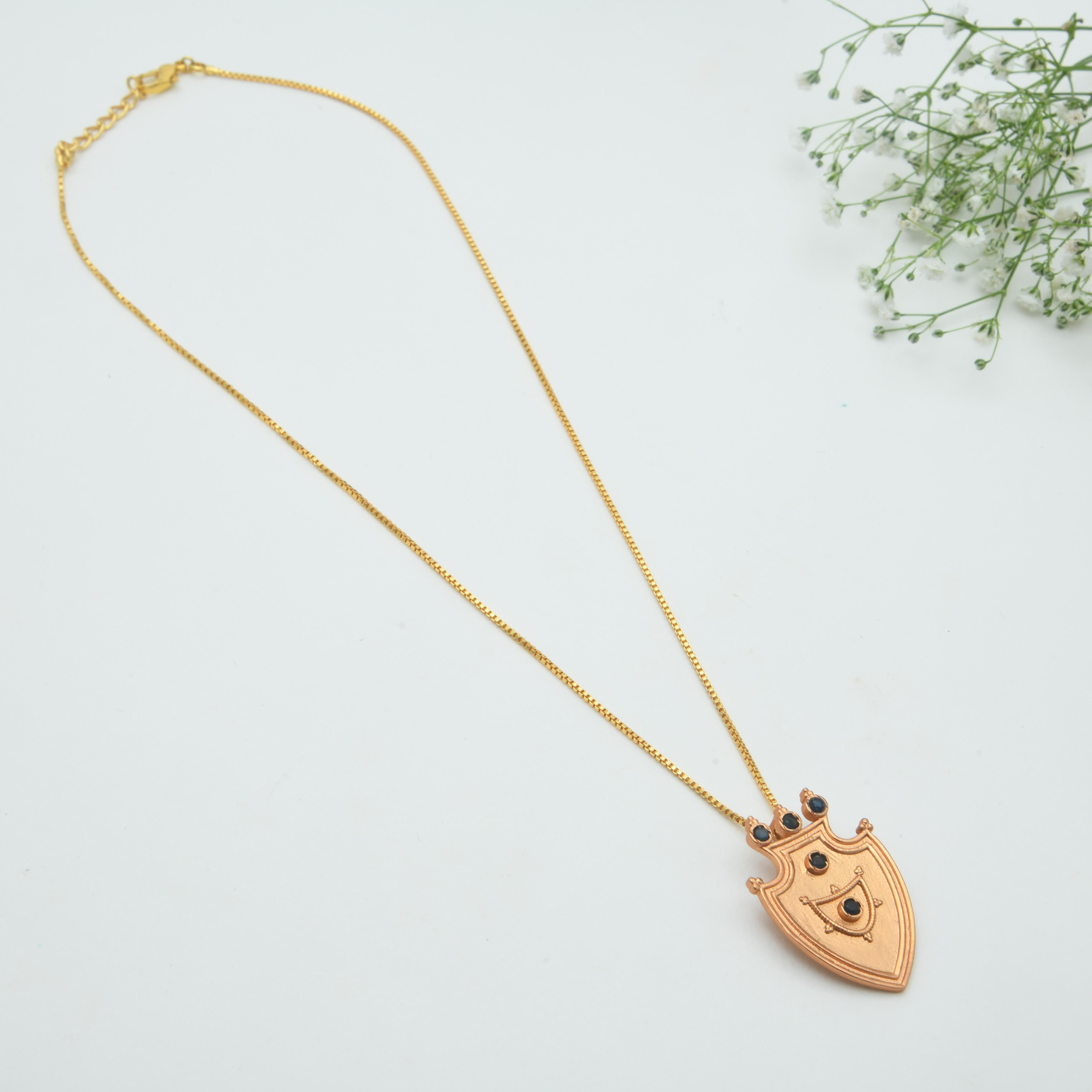 Vivrattam Pendant Necklace