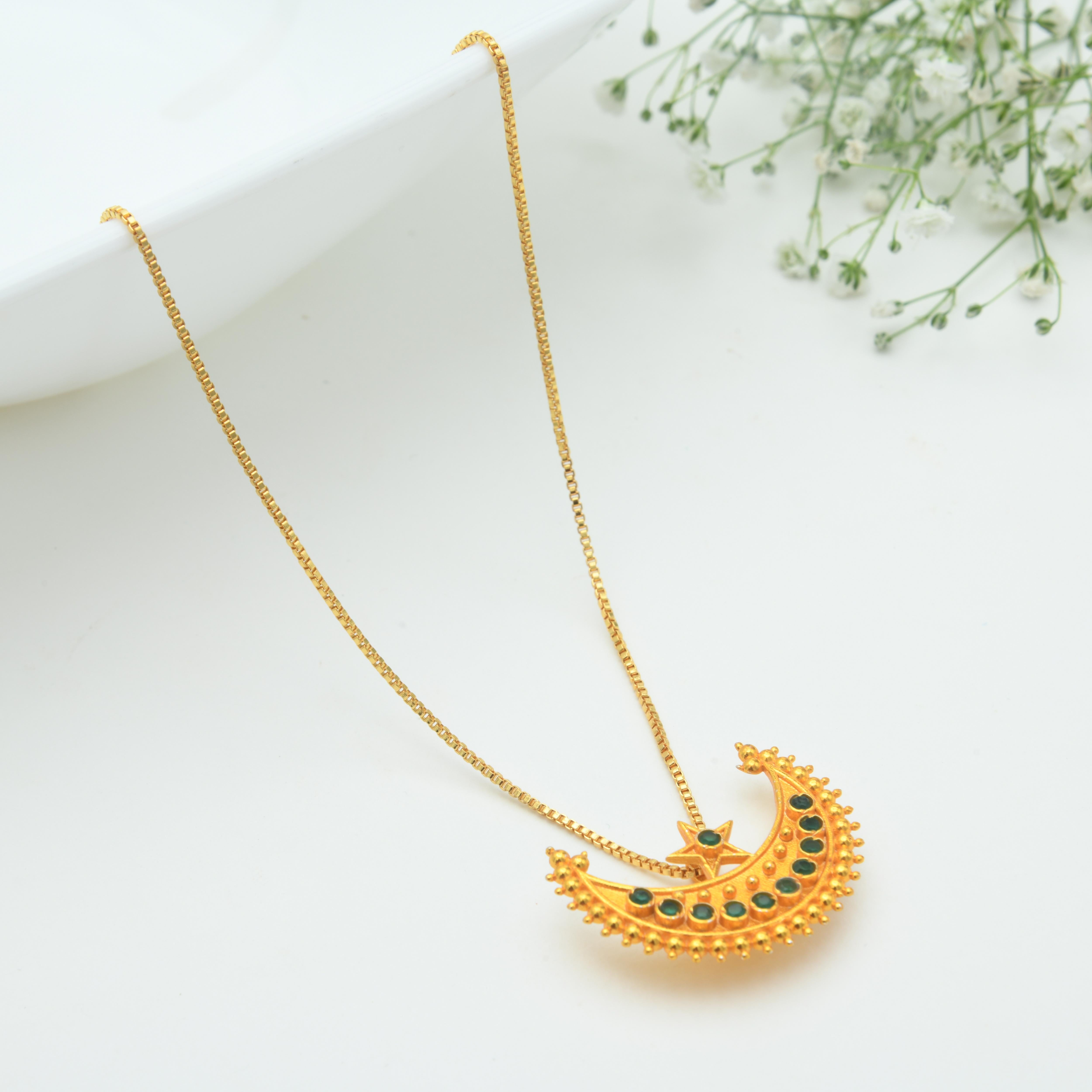 Chandrika Pendant Necklace