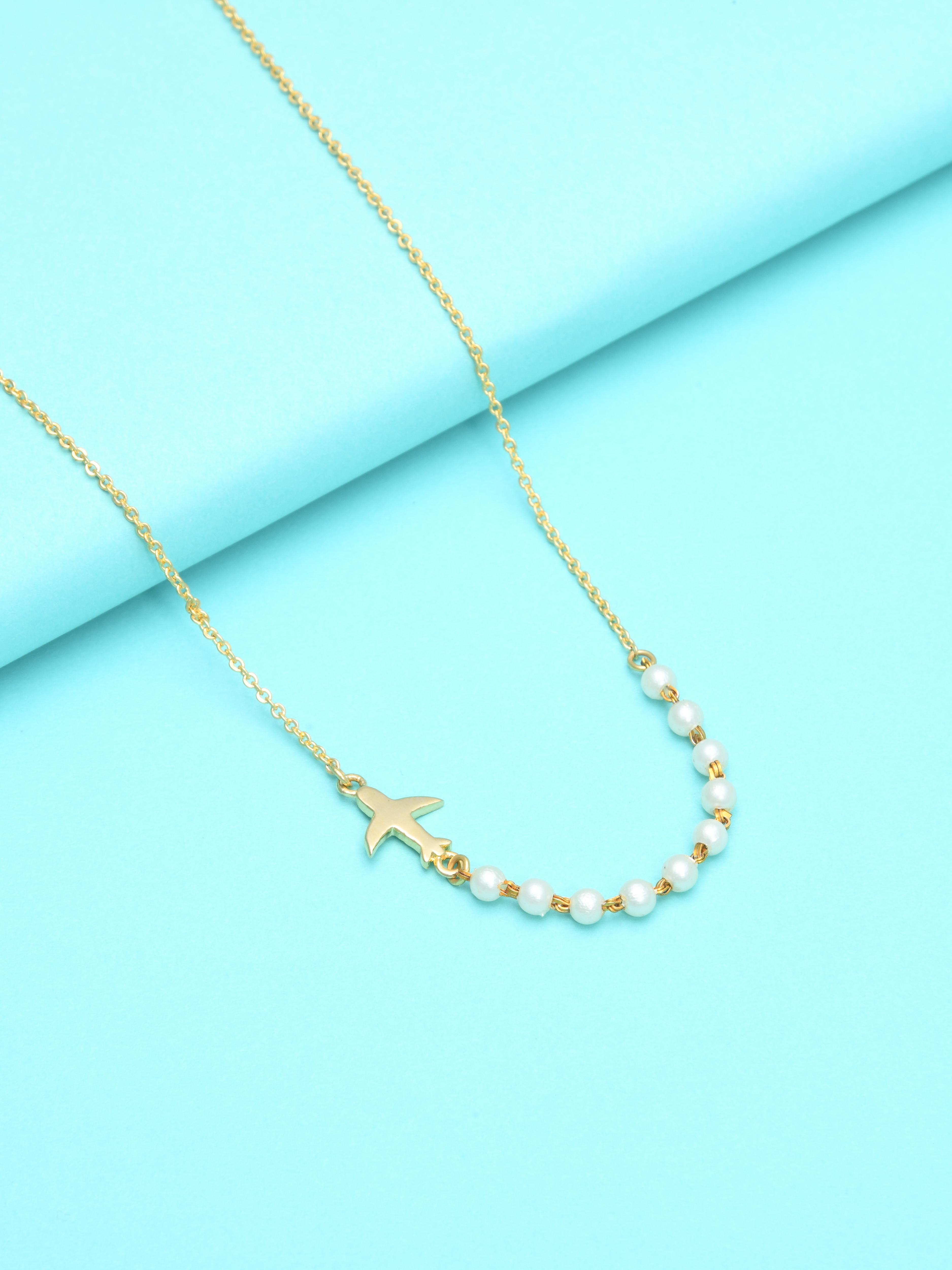 Playful In Pearl Pendant Necklace