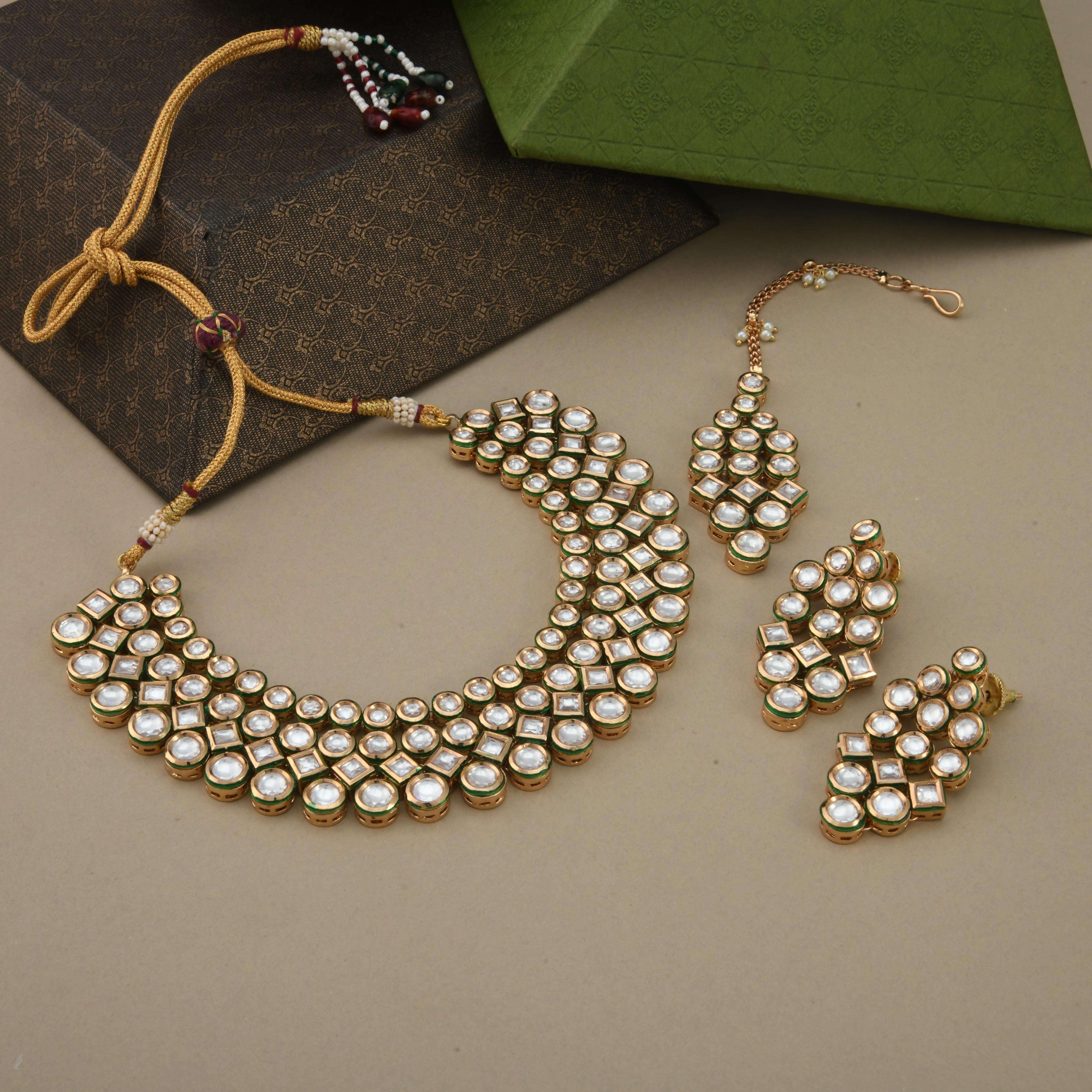 Dabi Kundan Choker Necklace