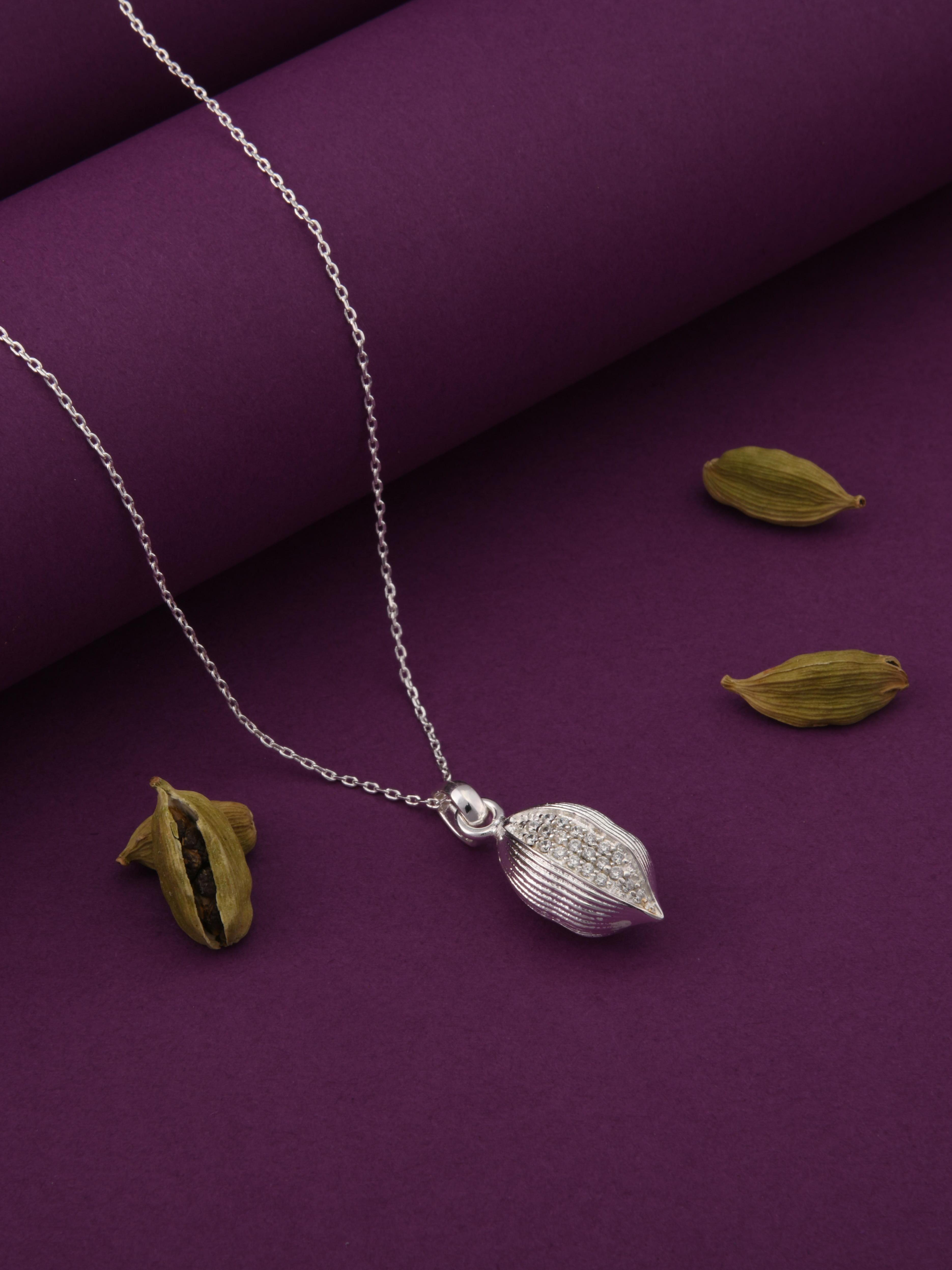 Cardamom Small Spice Pendant Necklace
