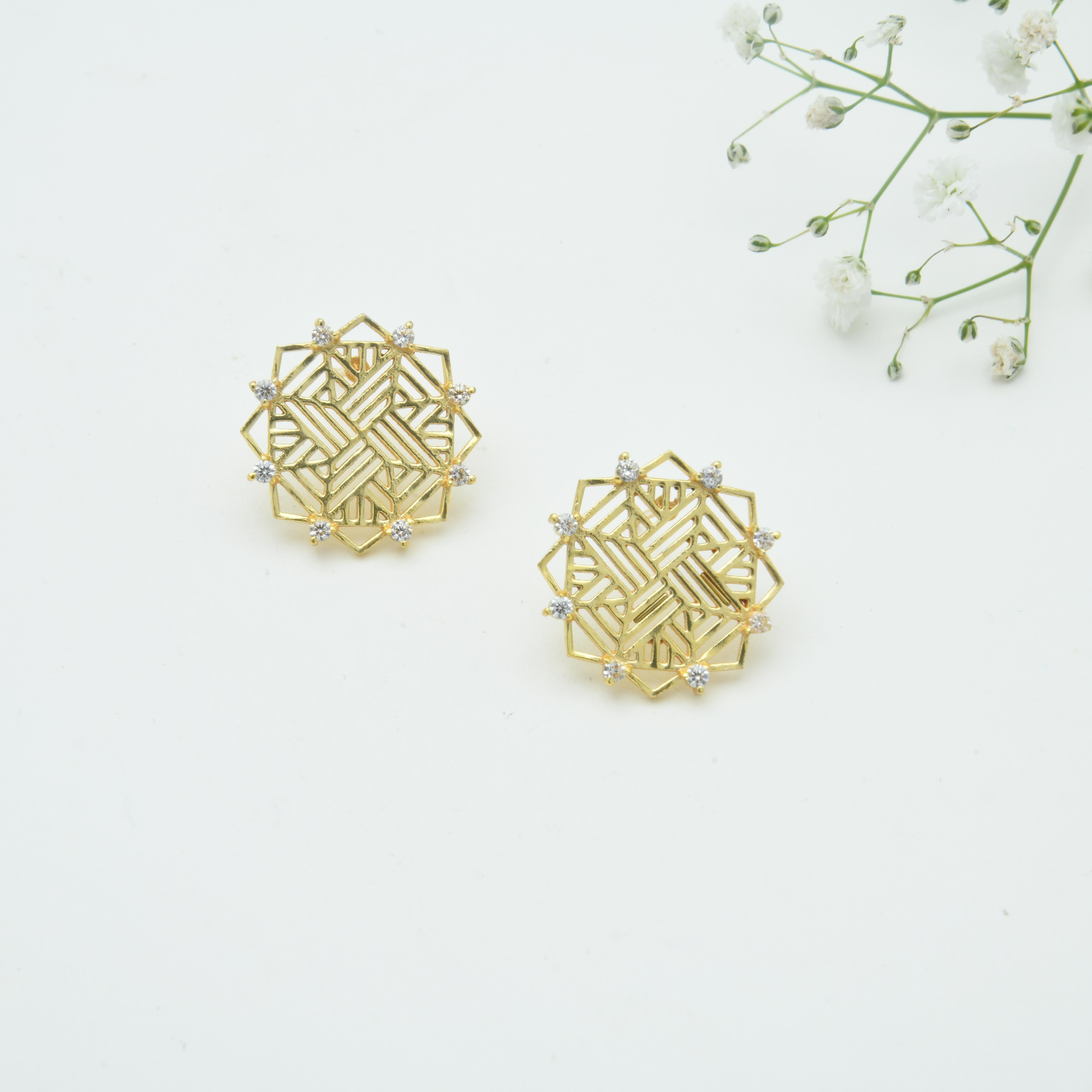 Chowk Purna Small Stud Earring