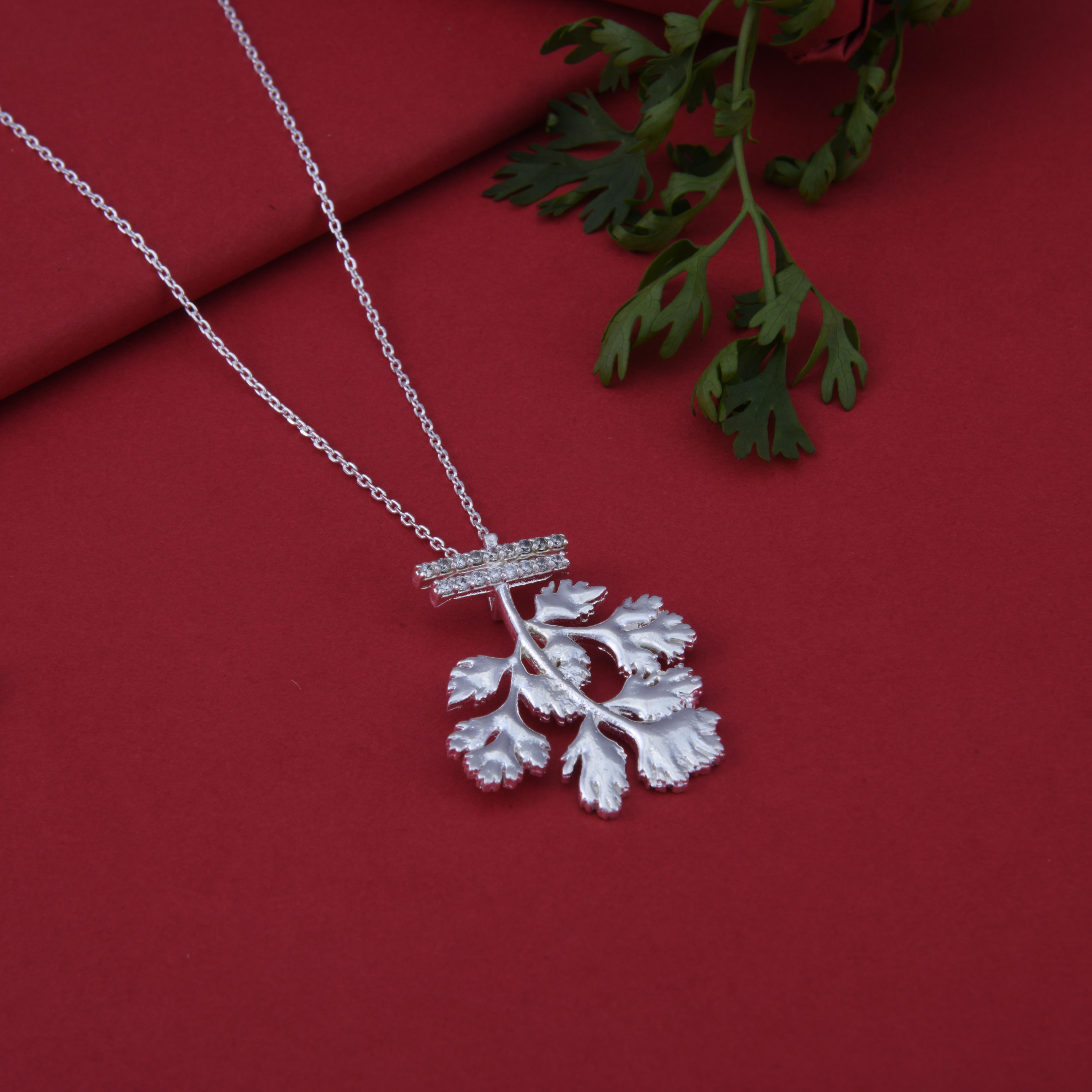 Coriander Leaves Spice Pendant Necklace