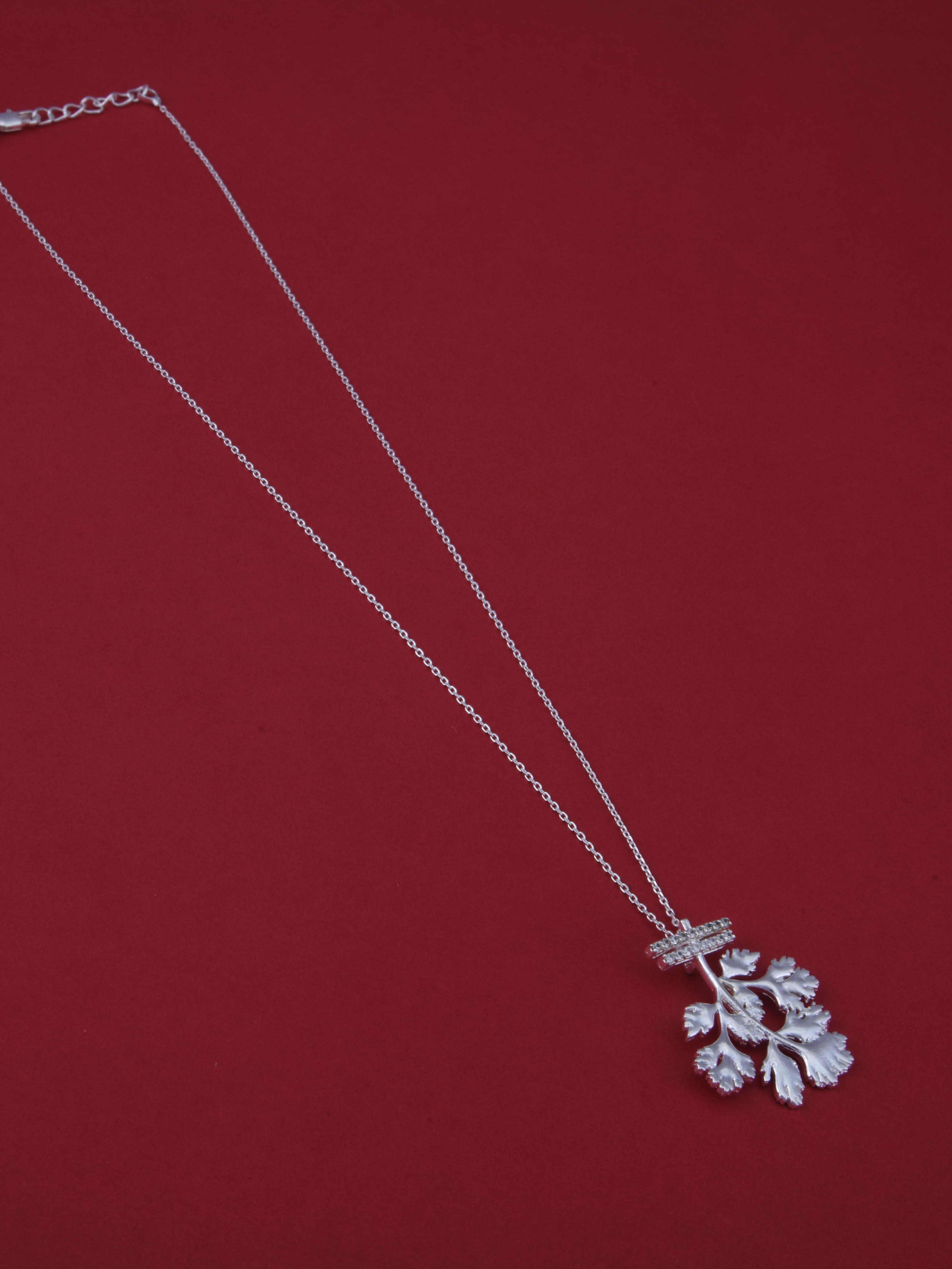 Coriander Leaves Spice Pendant Necklace