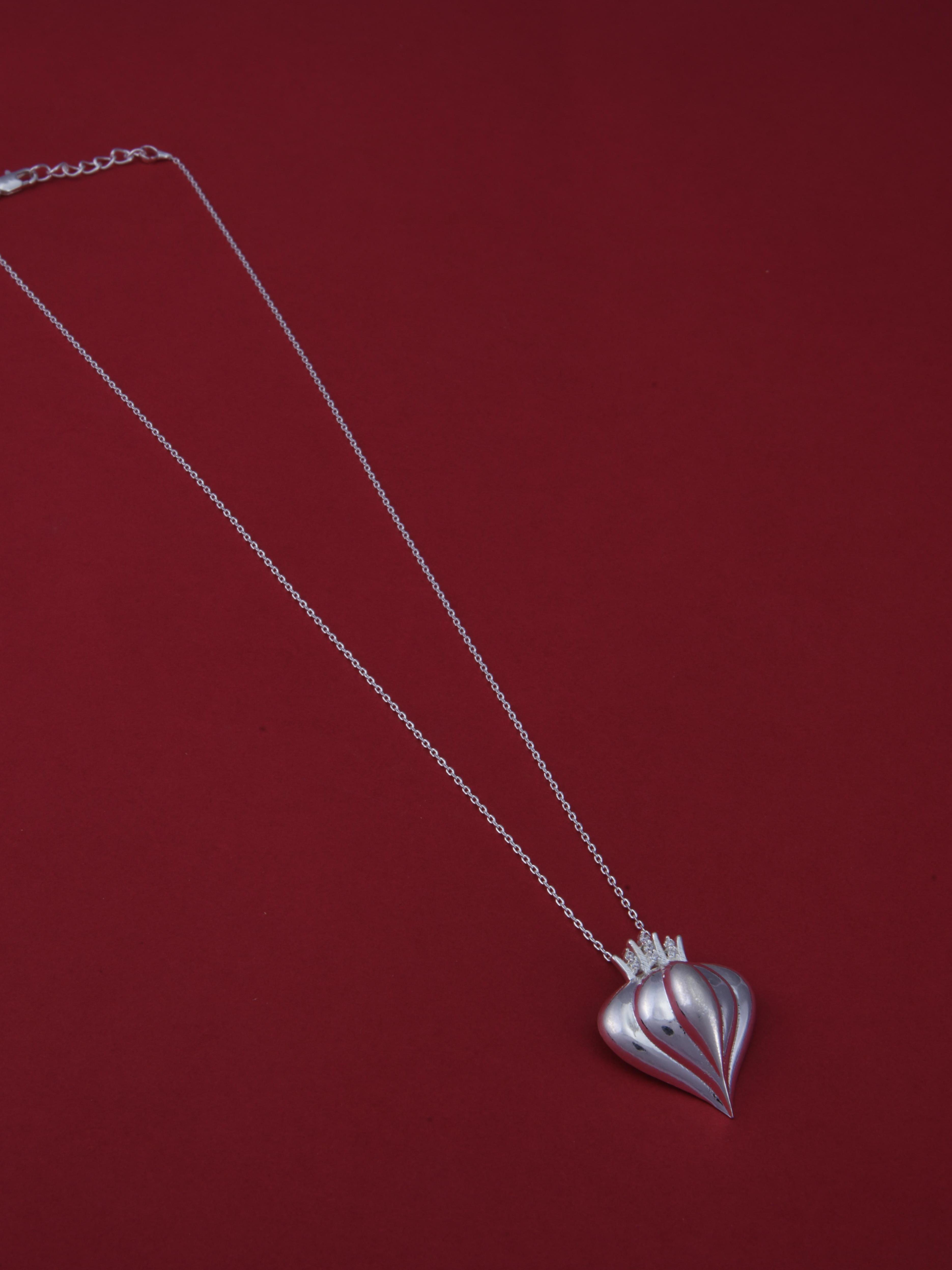 Garlic Spice Pendant Necklace
