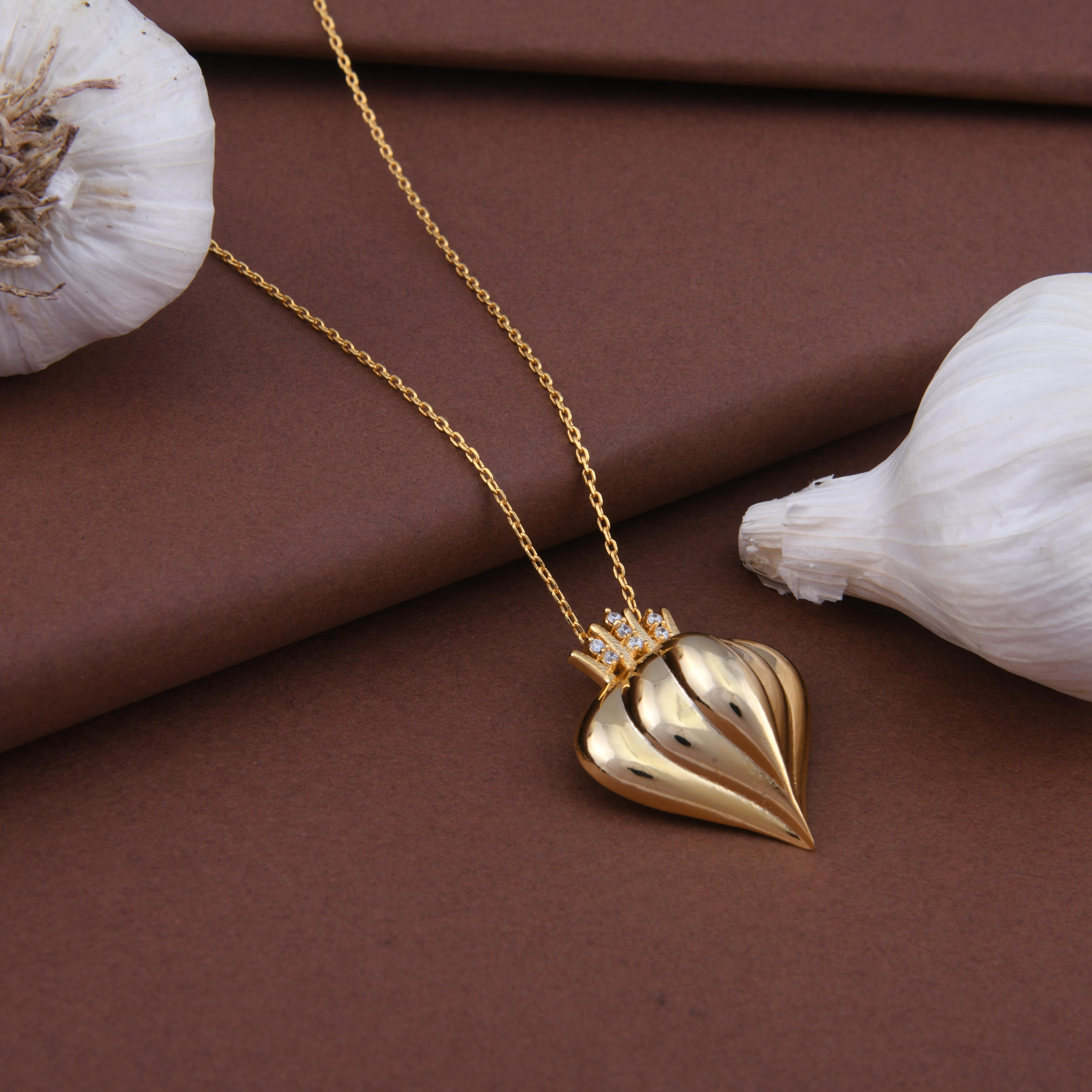 Garlic Spice Pendant Necklace