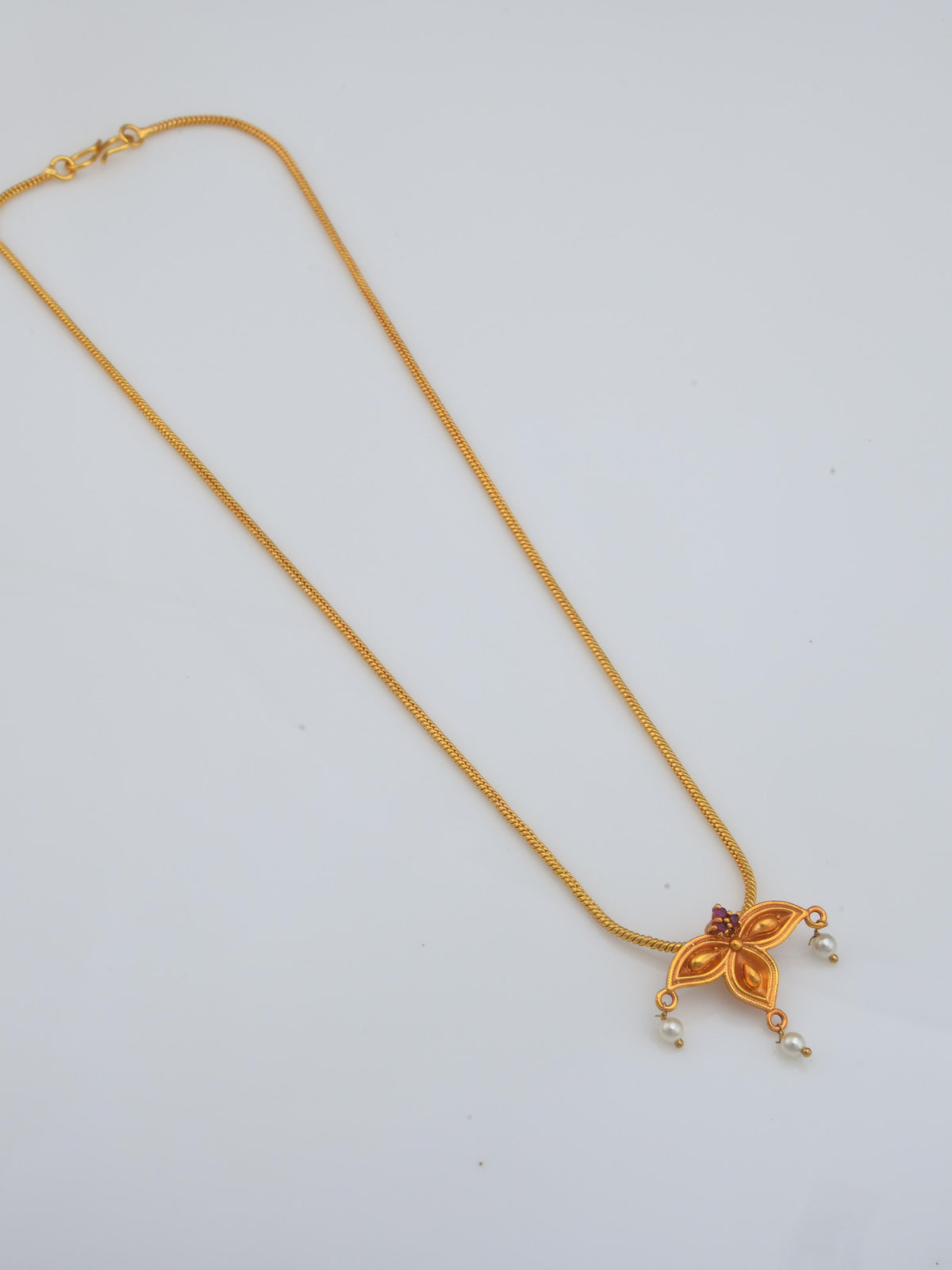 Belpan Pendant Necklace