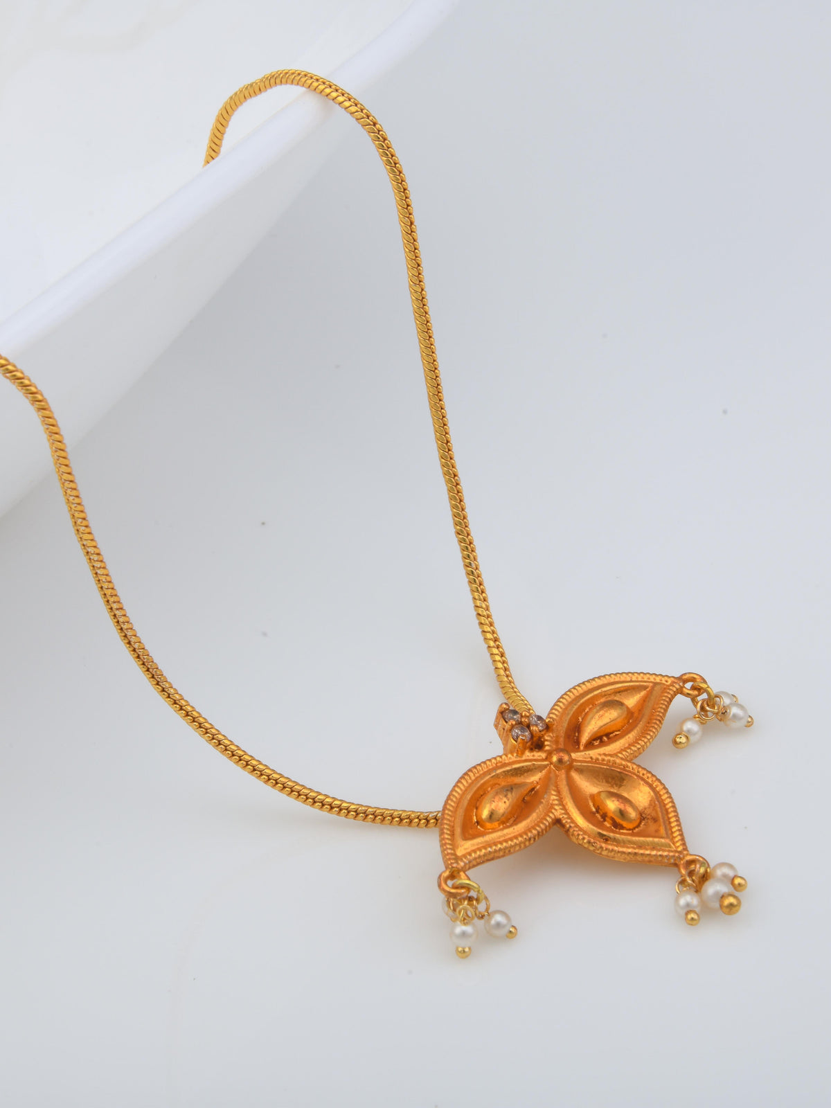 Belpan Pendant Necklace