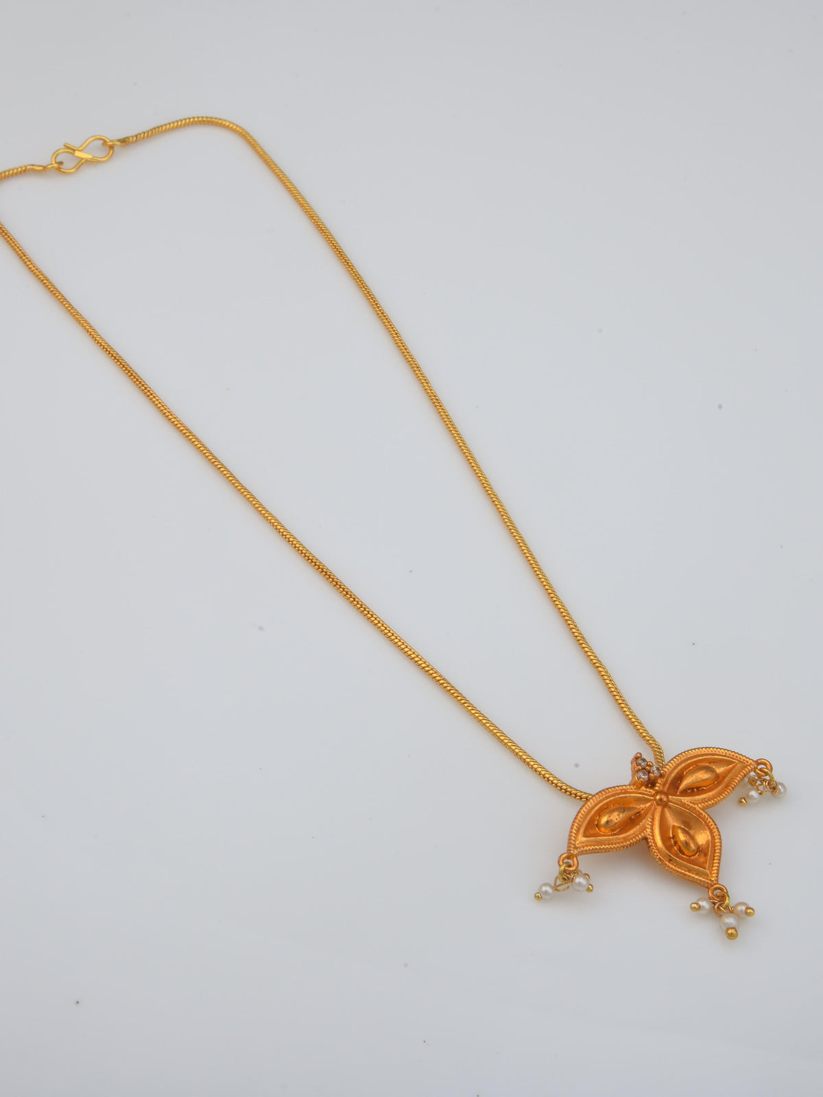Belpan Pendant Necklace
