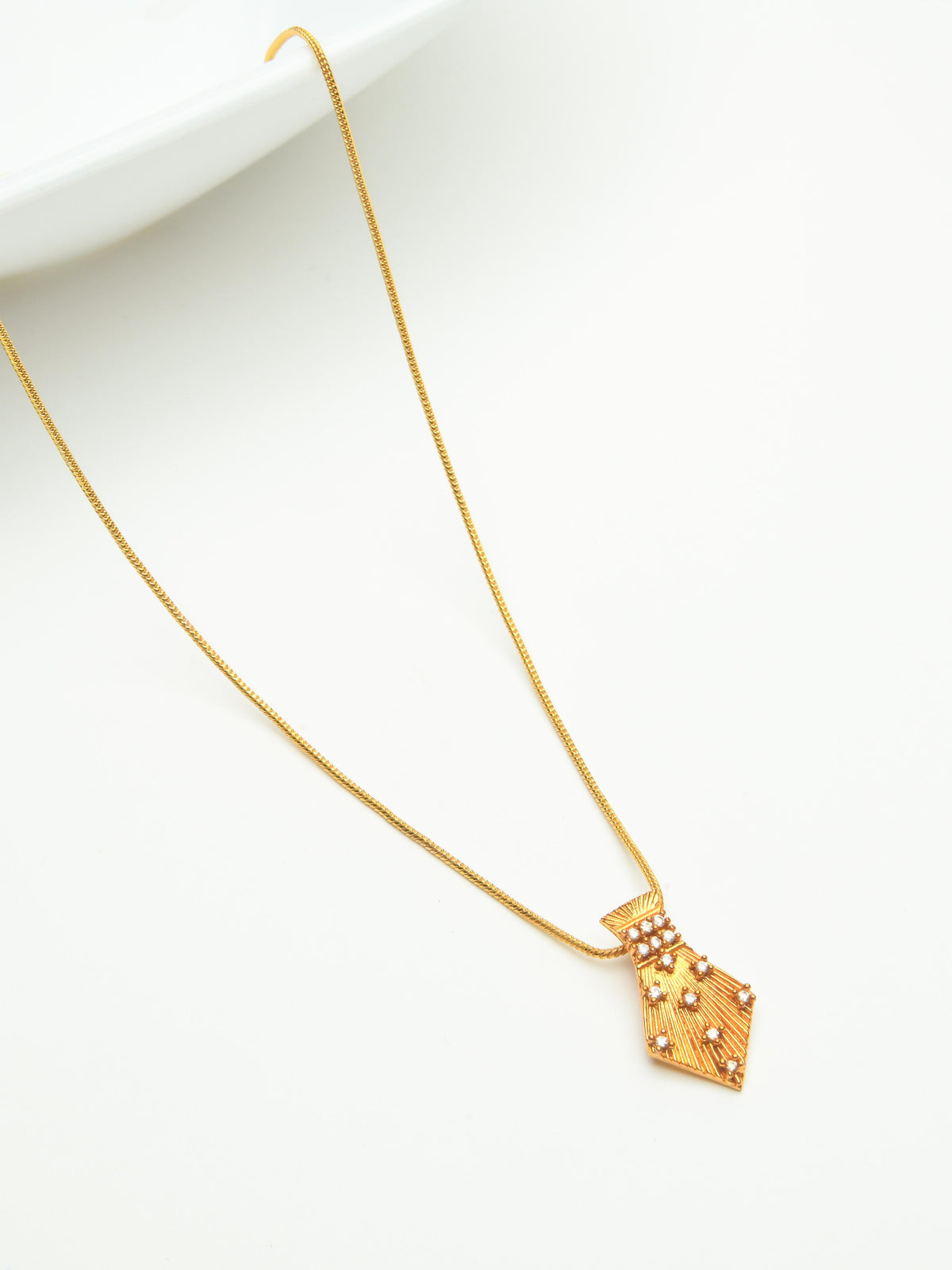 Durva Pendant Necklace