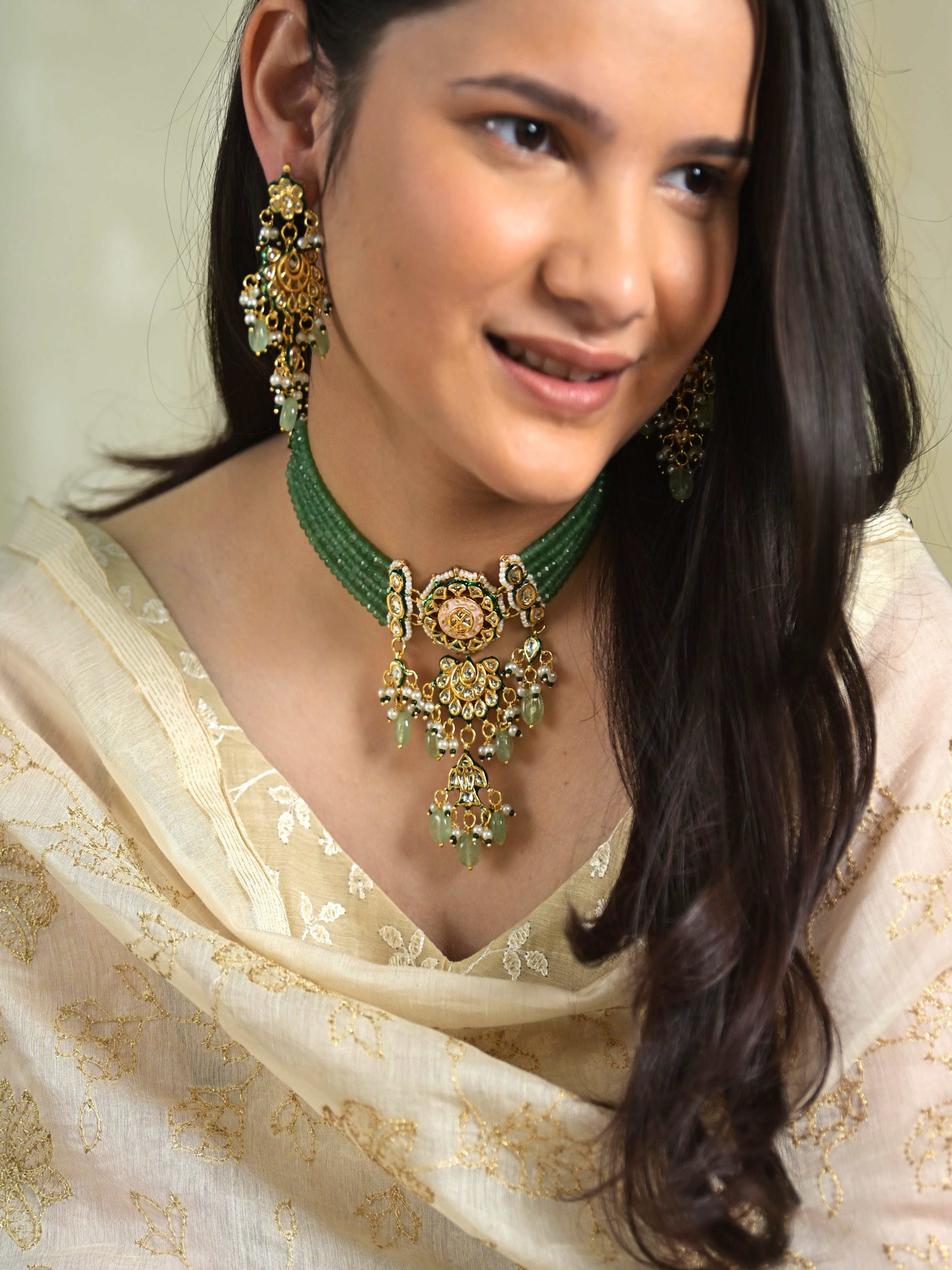 Varnika Kundan Necklace Set