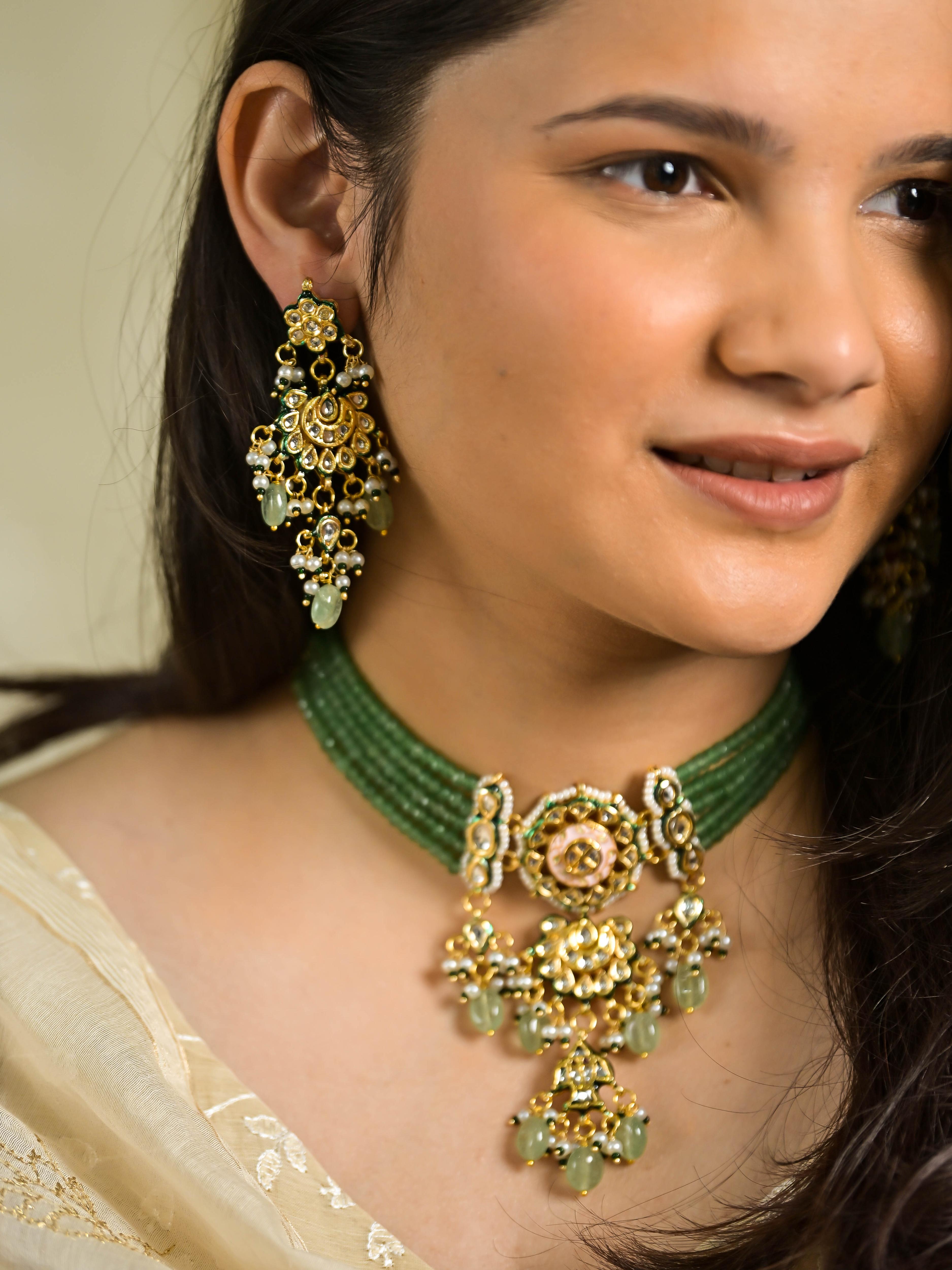 Varnika Kundan Necklace Set