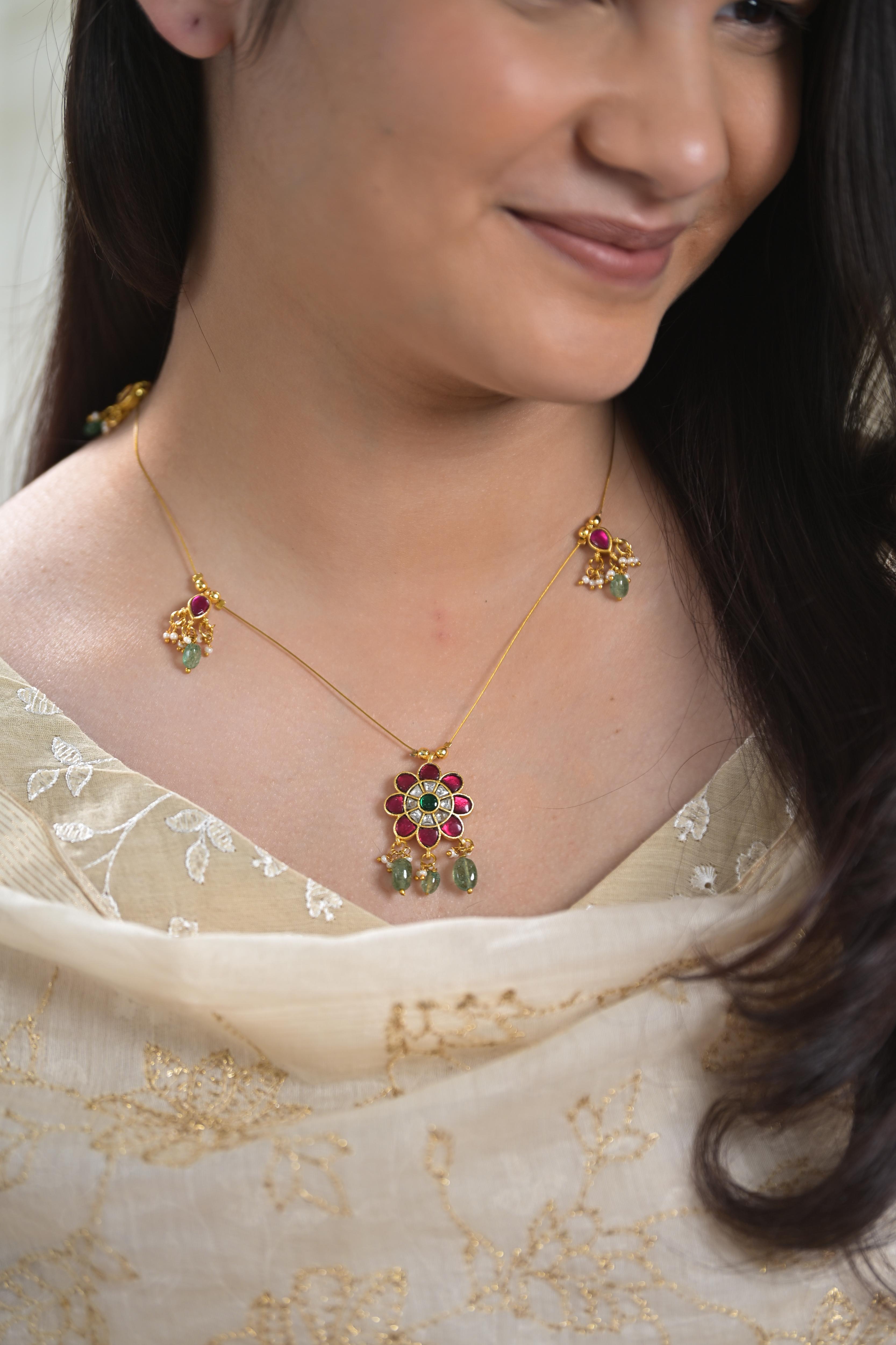 Flower Invisible Jadau Necklace