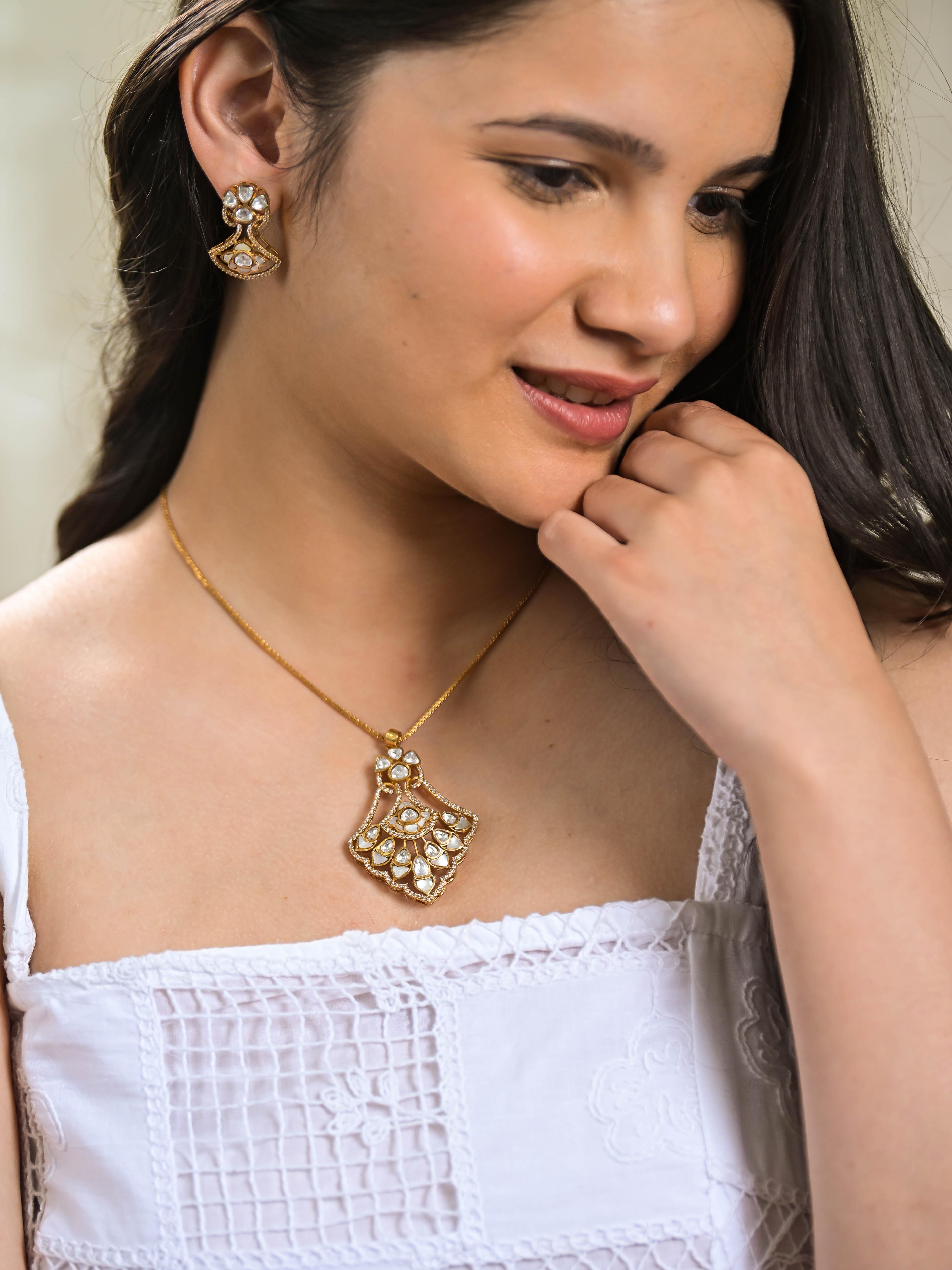 Meher Moissanite Pendant Set