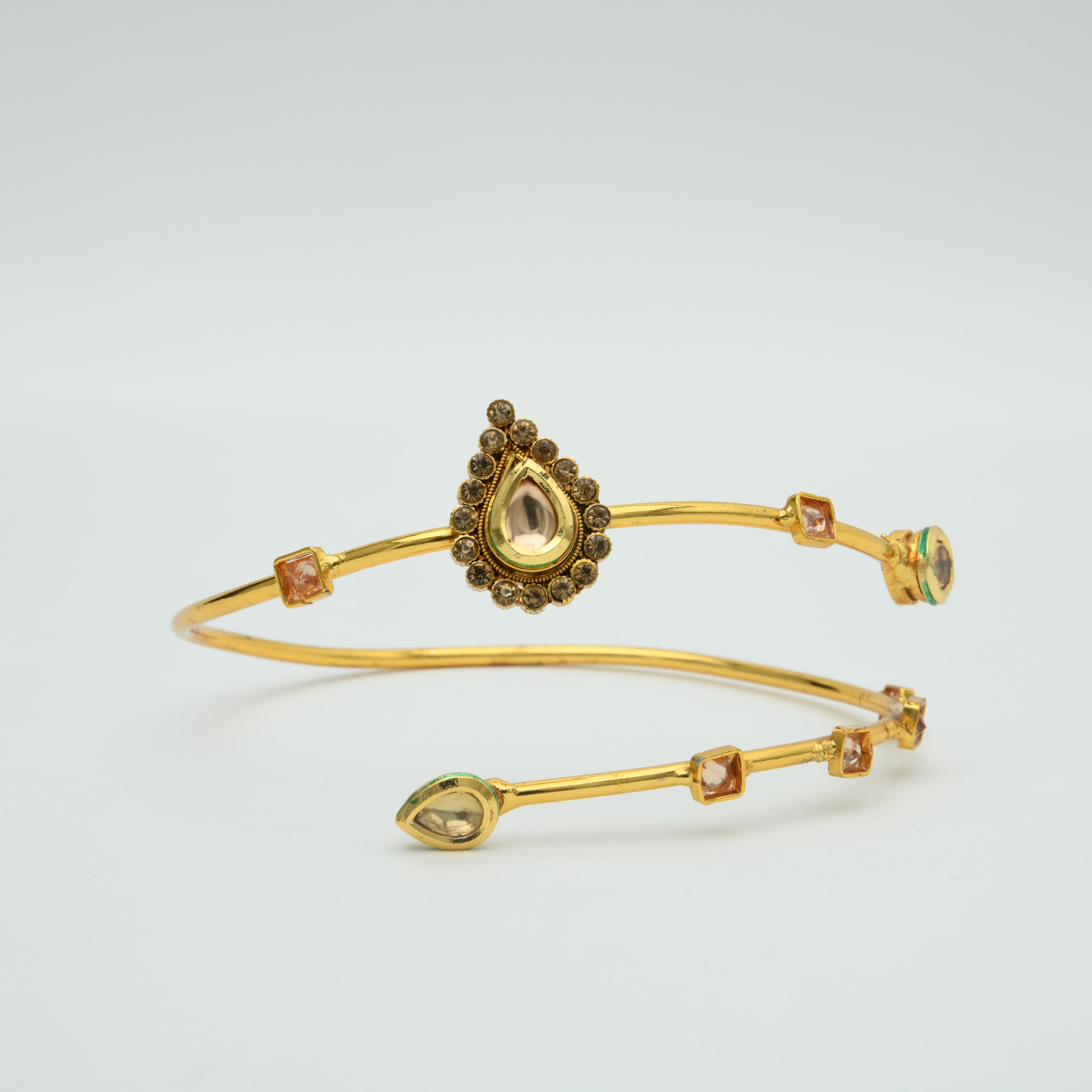 Lavanya Kundan Armlet