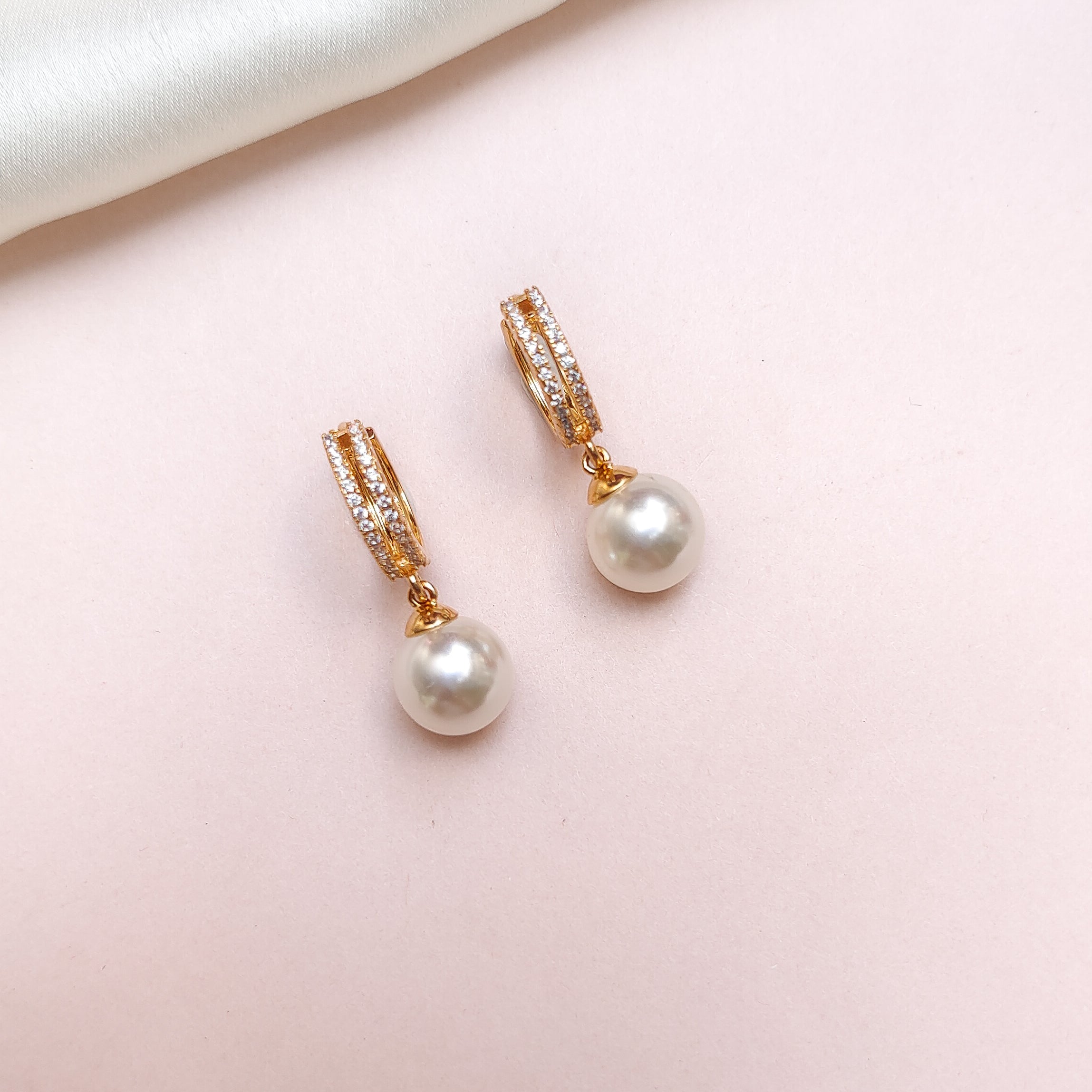 Mia Pearl Drop Earrings