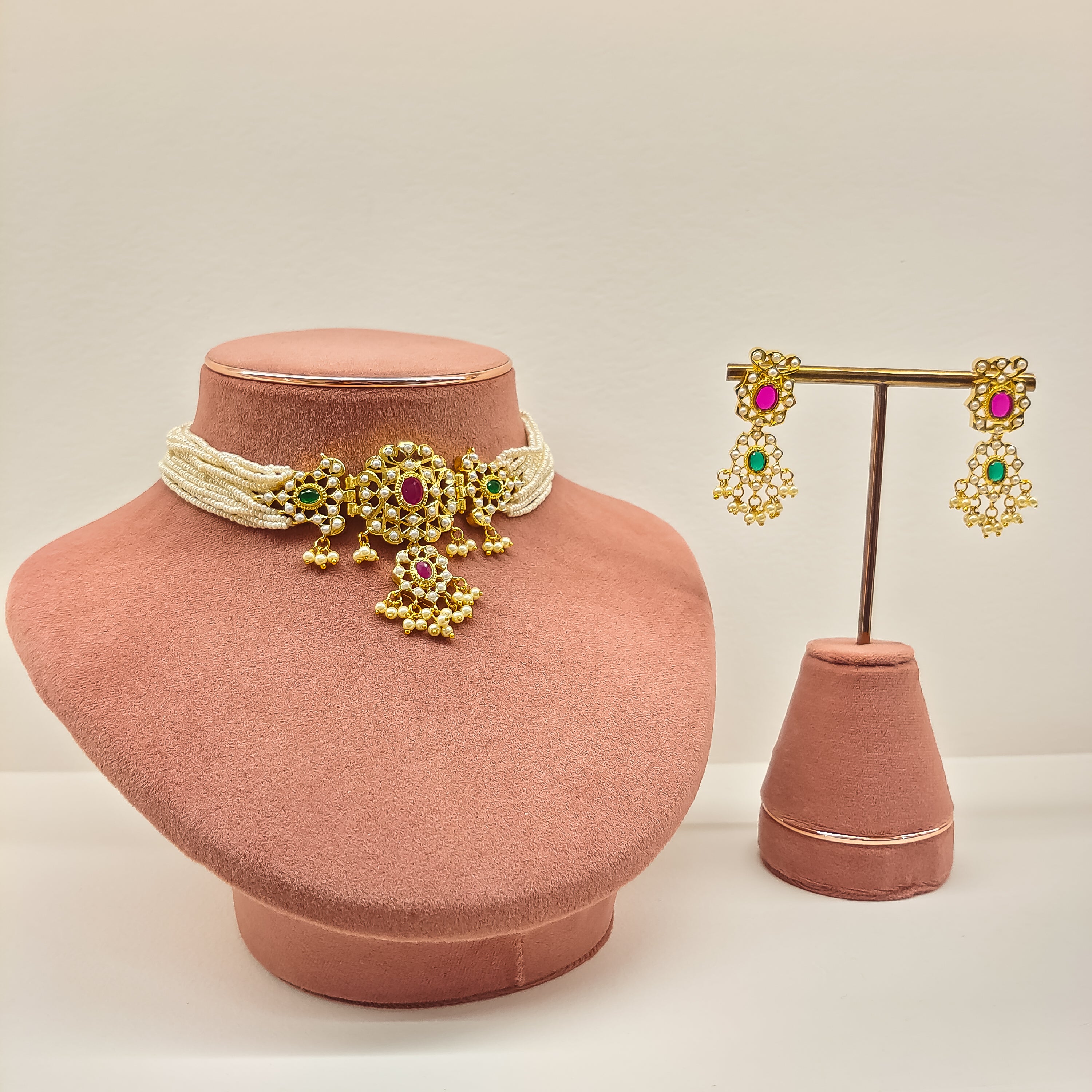 Meenakshi Pearls Necklace