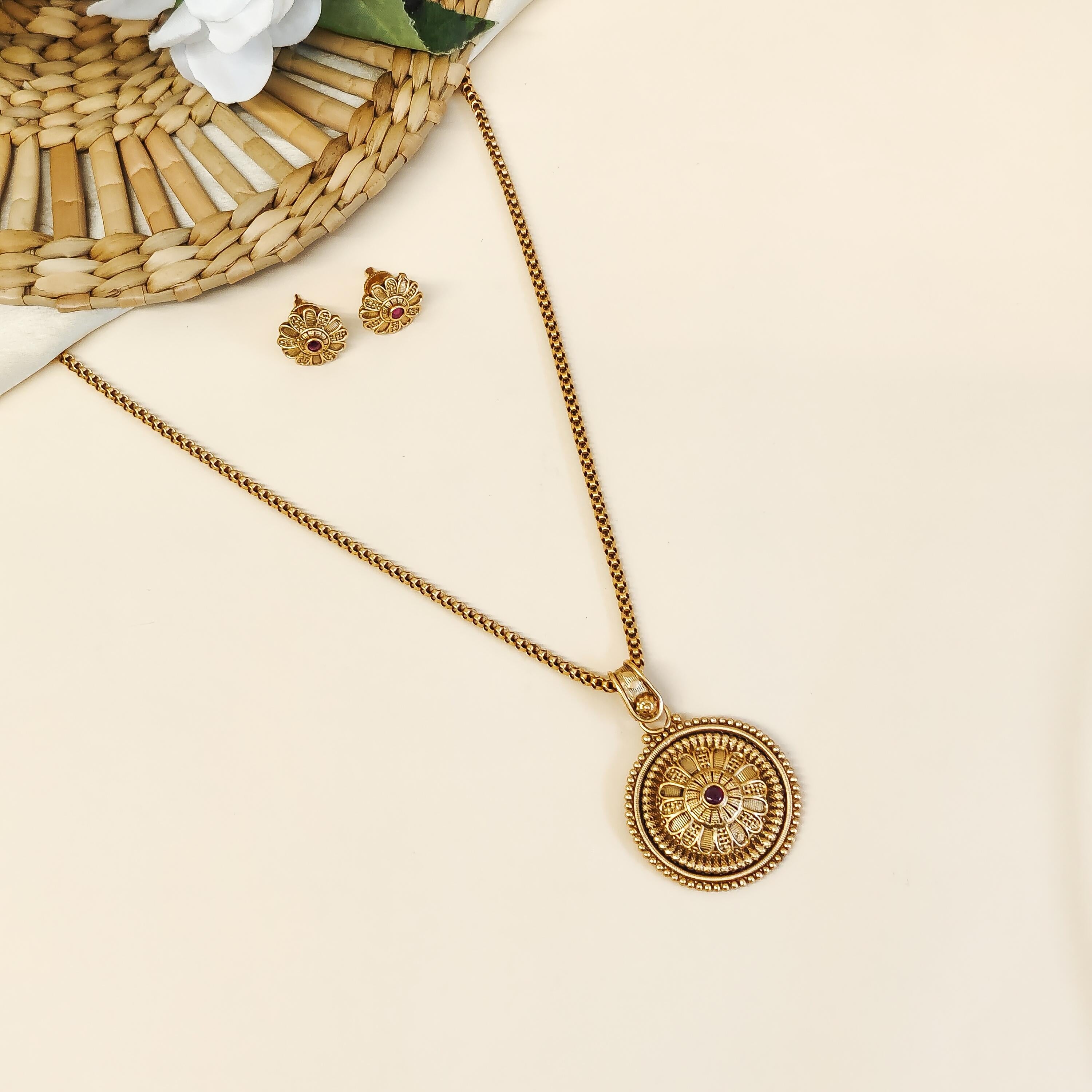 Alapini Temple Pendant Set