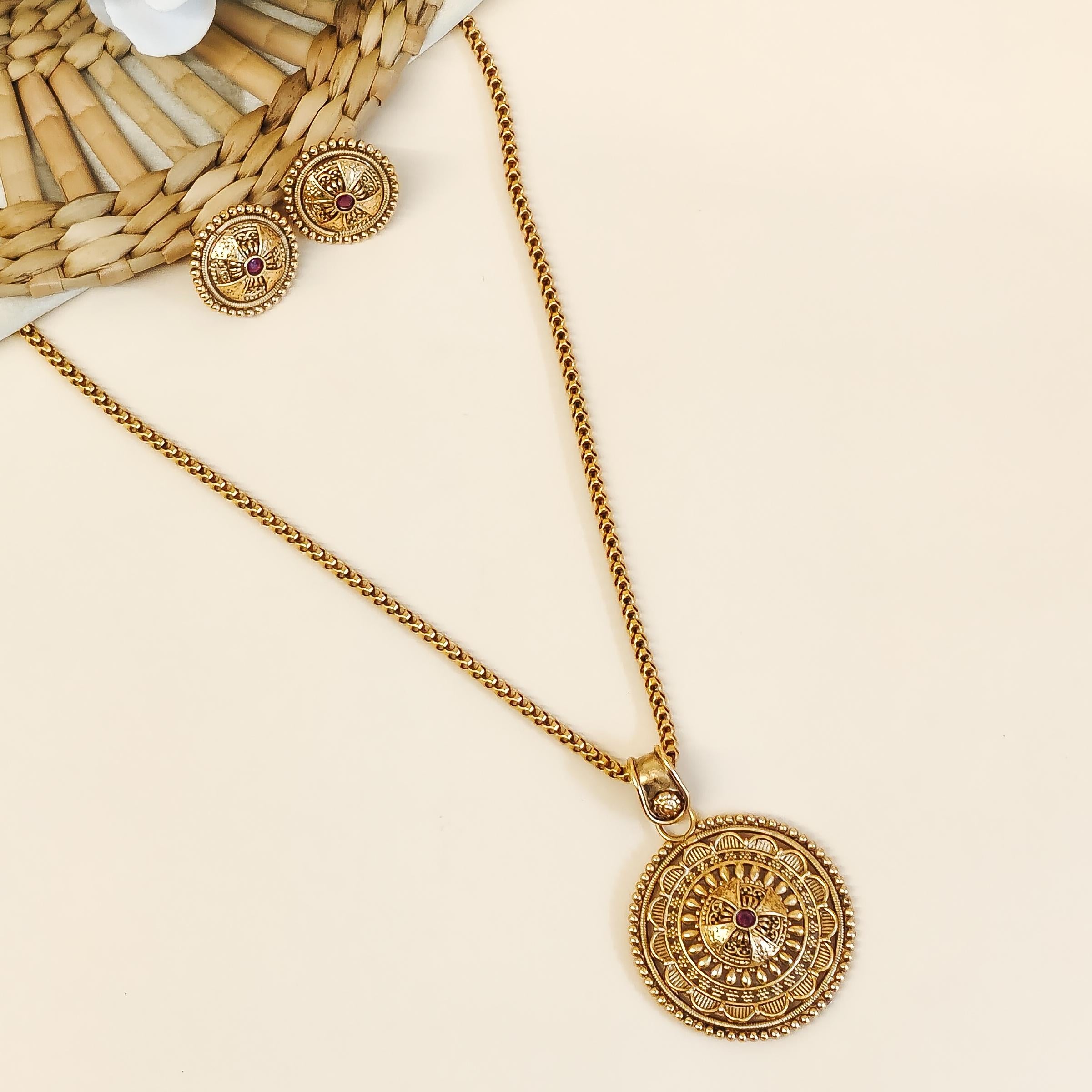 Madhavi Temple Pendant Set
