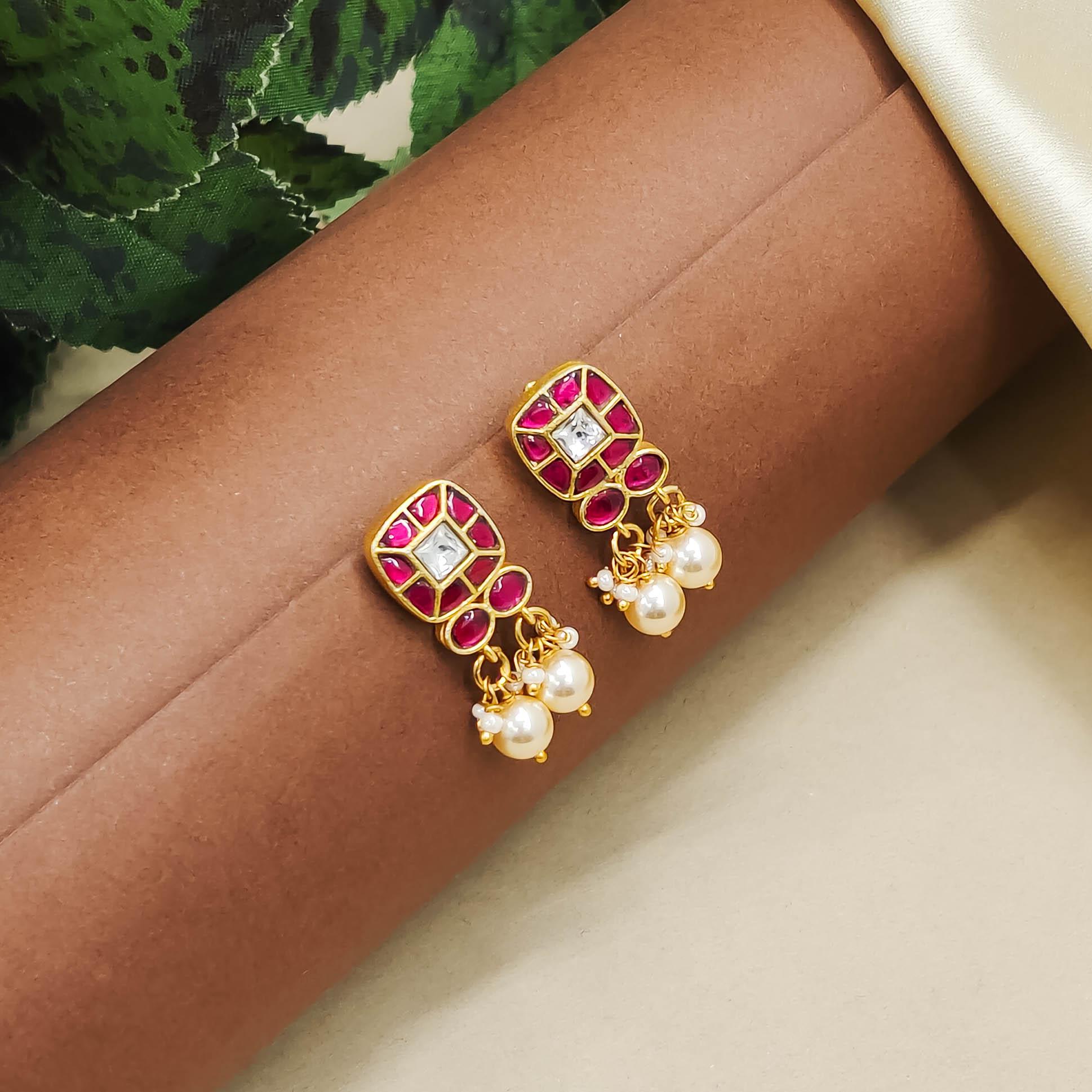 Gunjika Jadau Bugadi