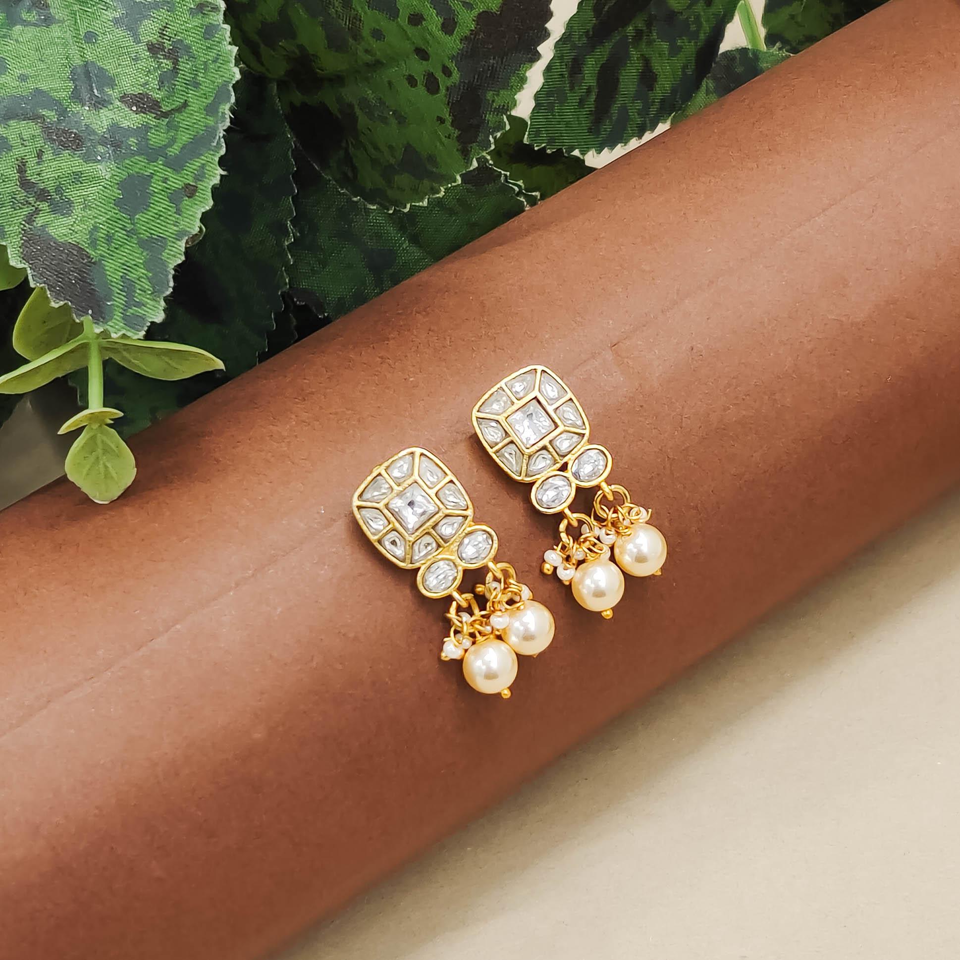 Gunjika Jadau Bugadi