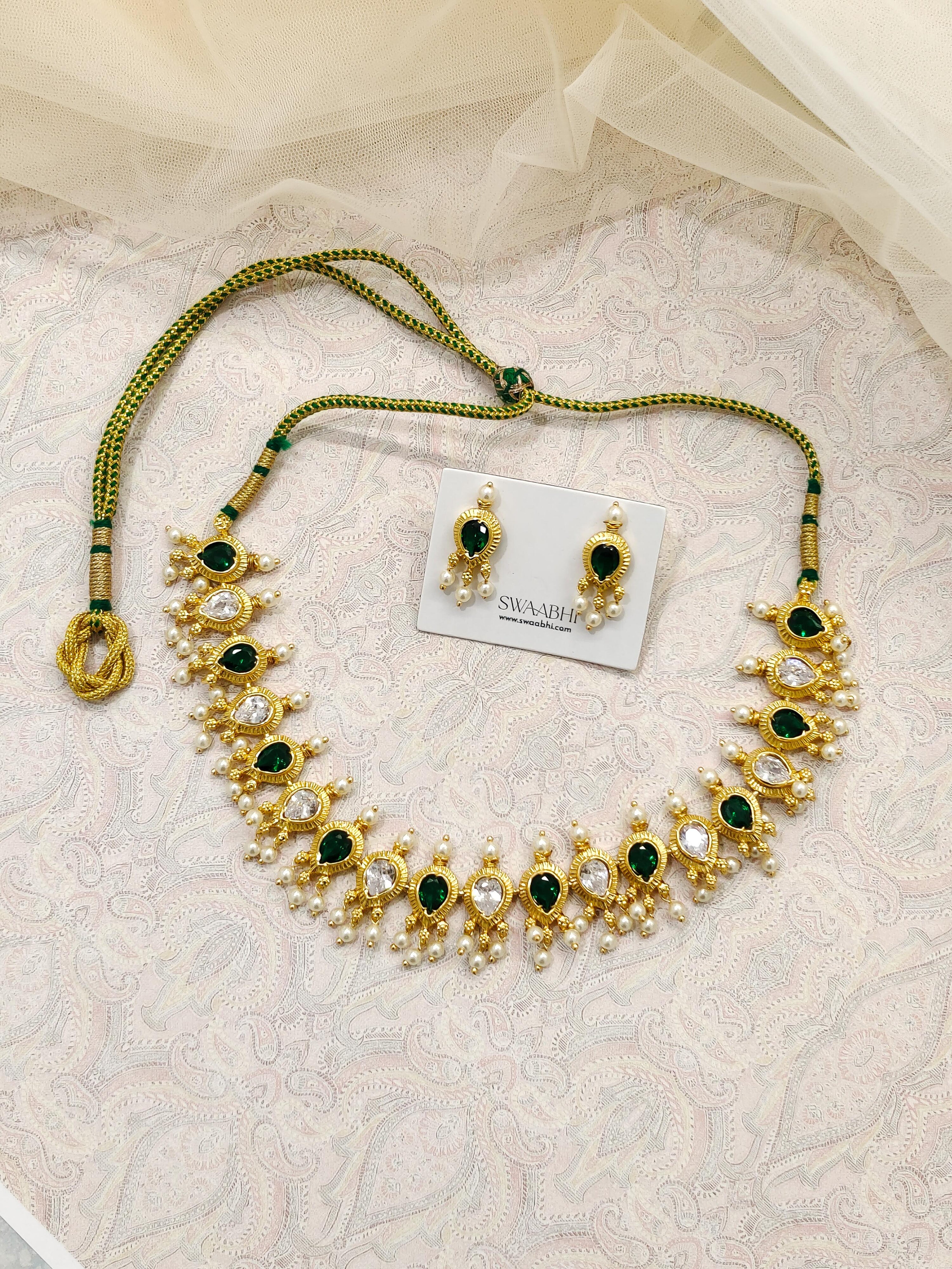 Pearls Choker Necklace