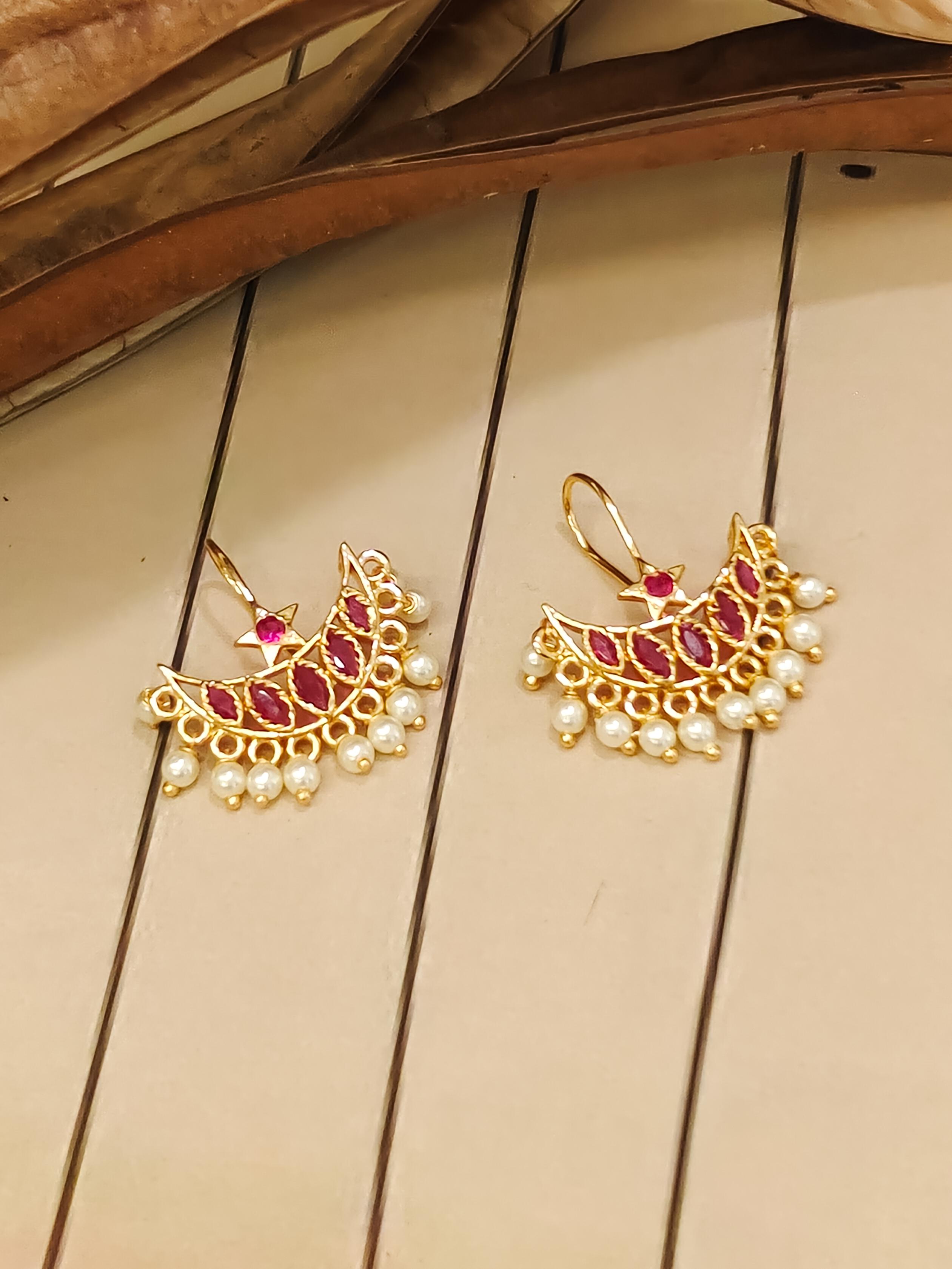 Maharashtrian Chandrakor Bugadi