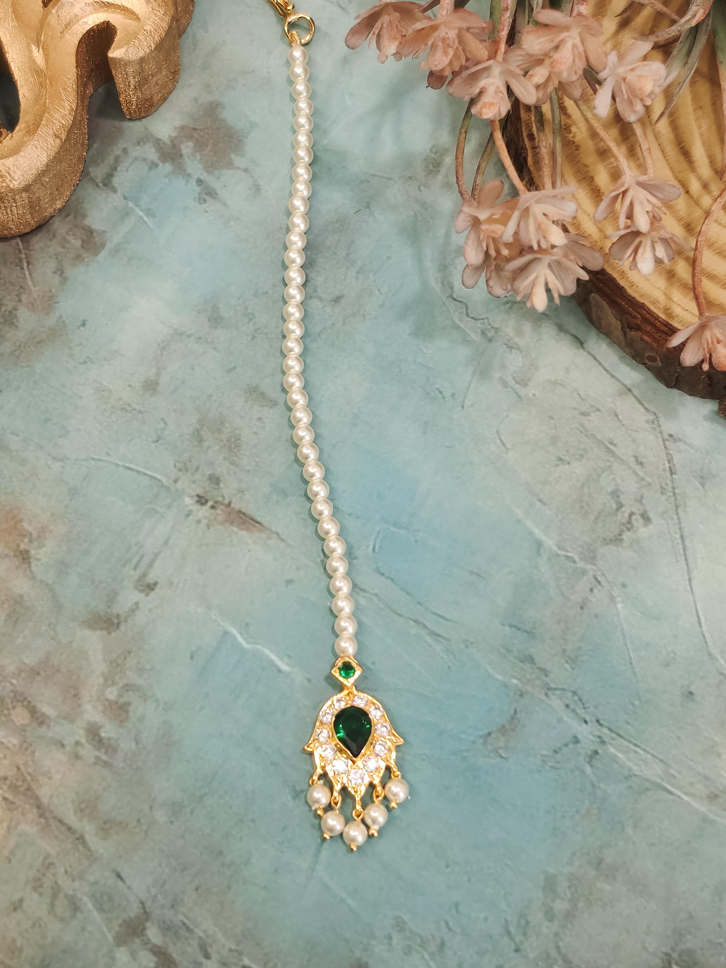 Aaryana Pearl Mangtika