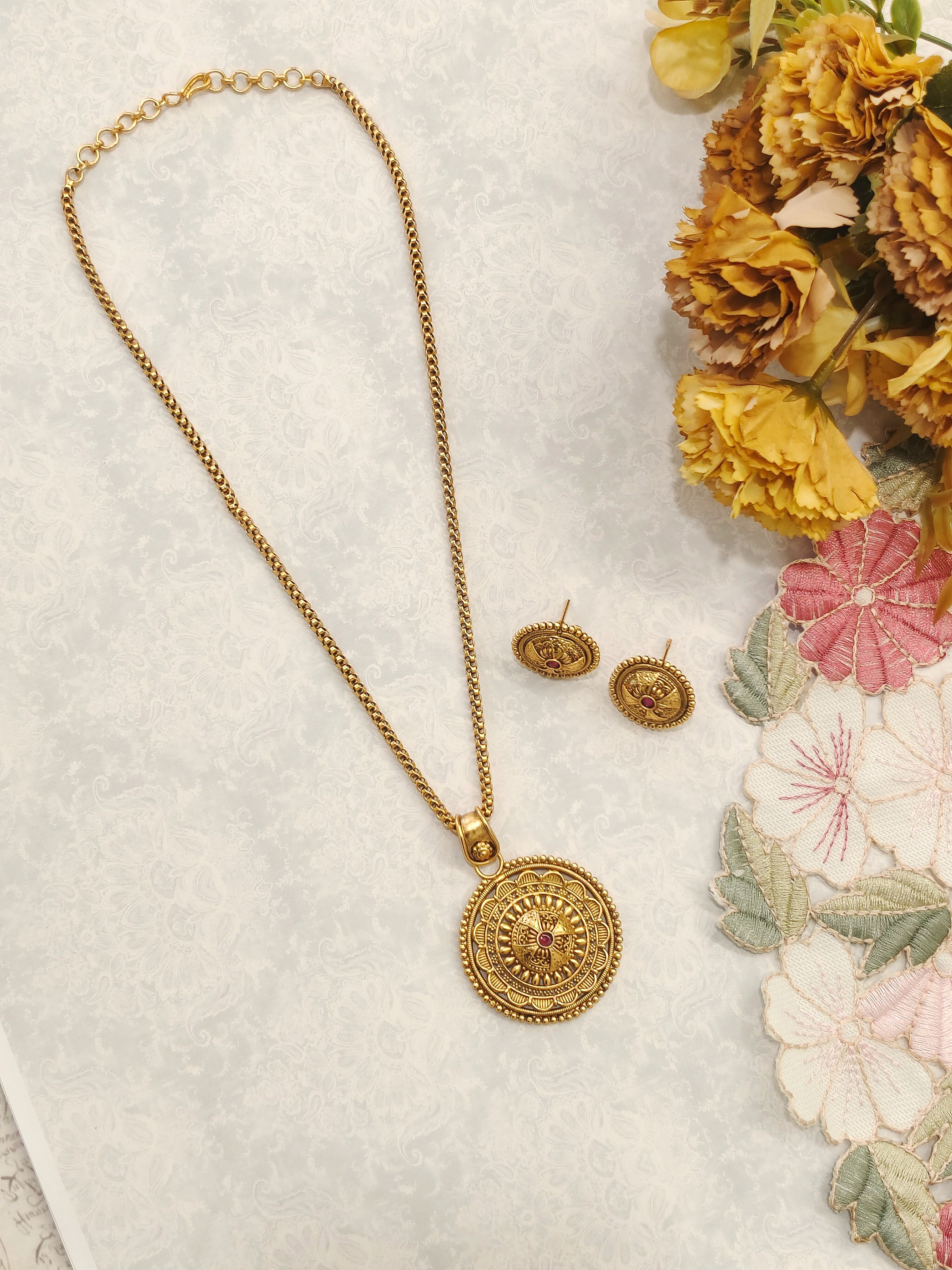 Madhavi Temple Pendant Set