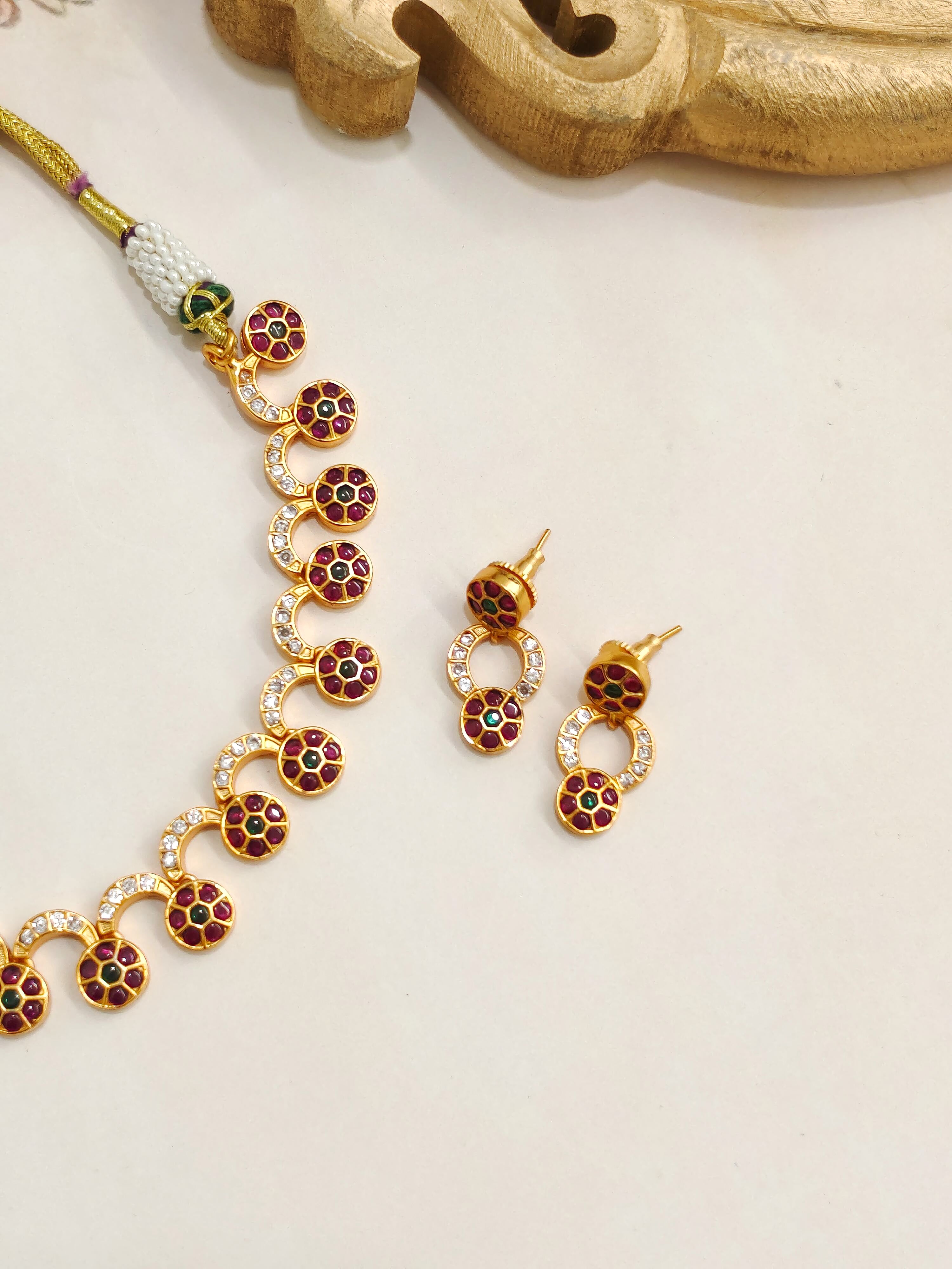 Dainty Temple Necklace