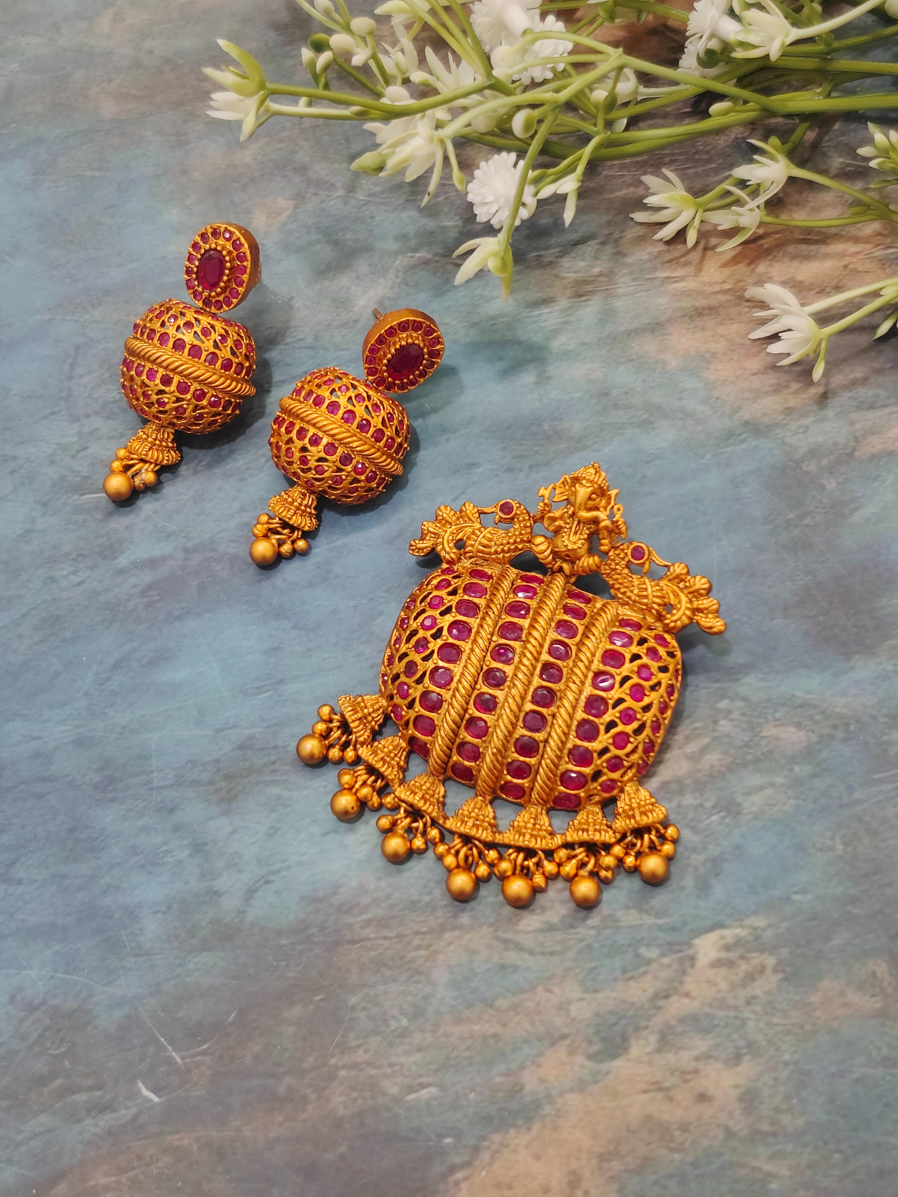Bhumi Temple Pendant Set