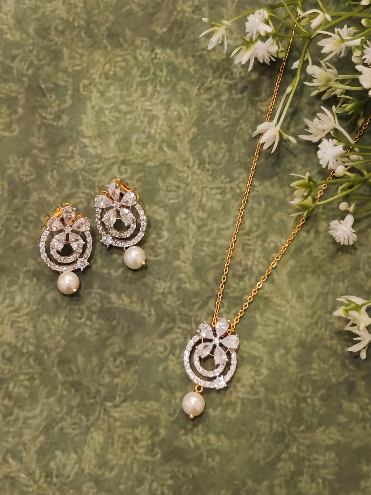 Aria CZ Pendant Set