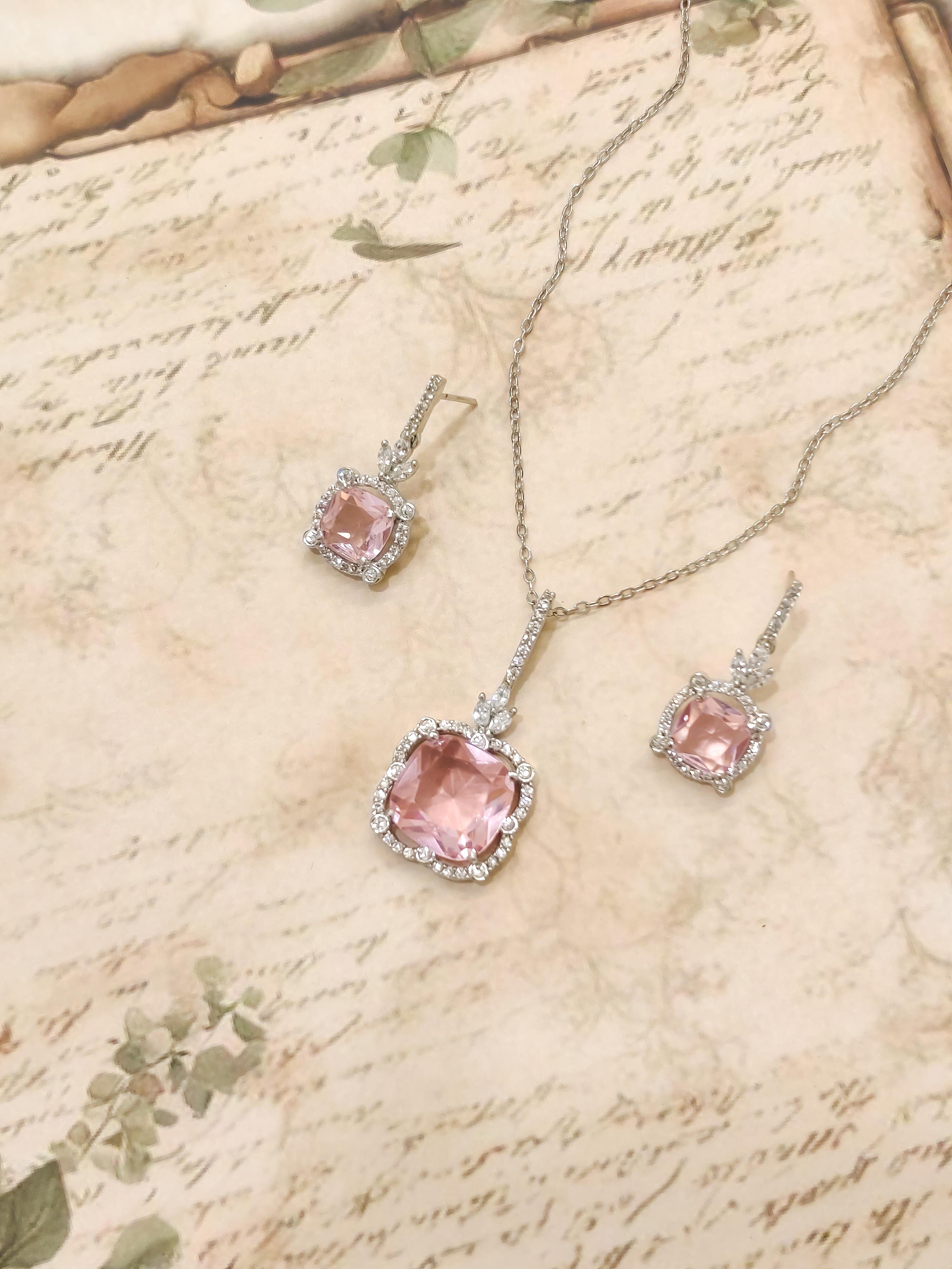 Square Colorful Pendant Set