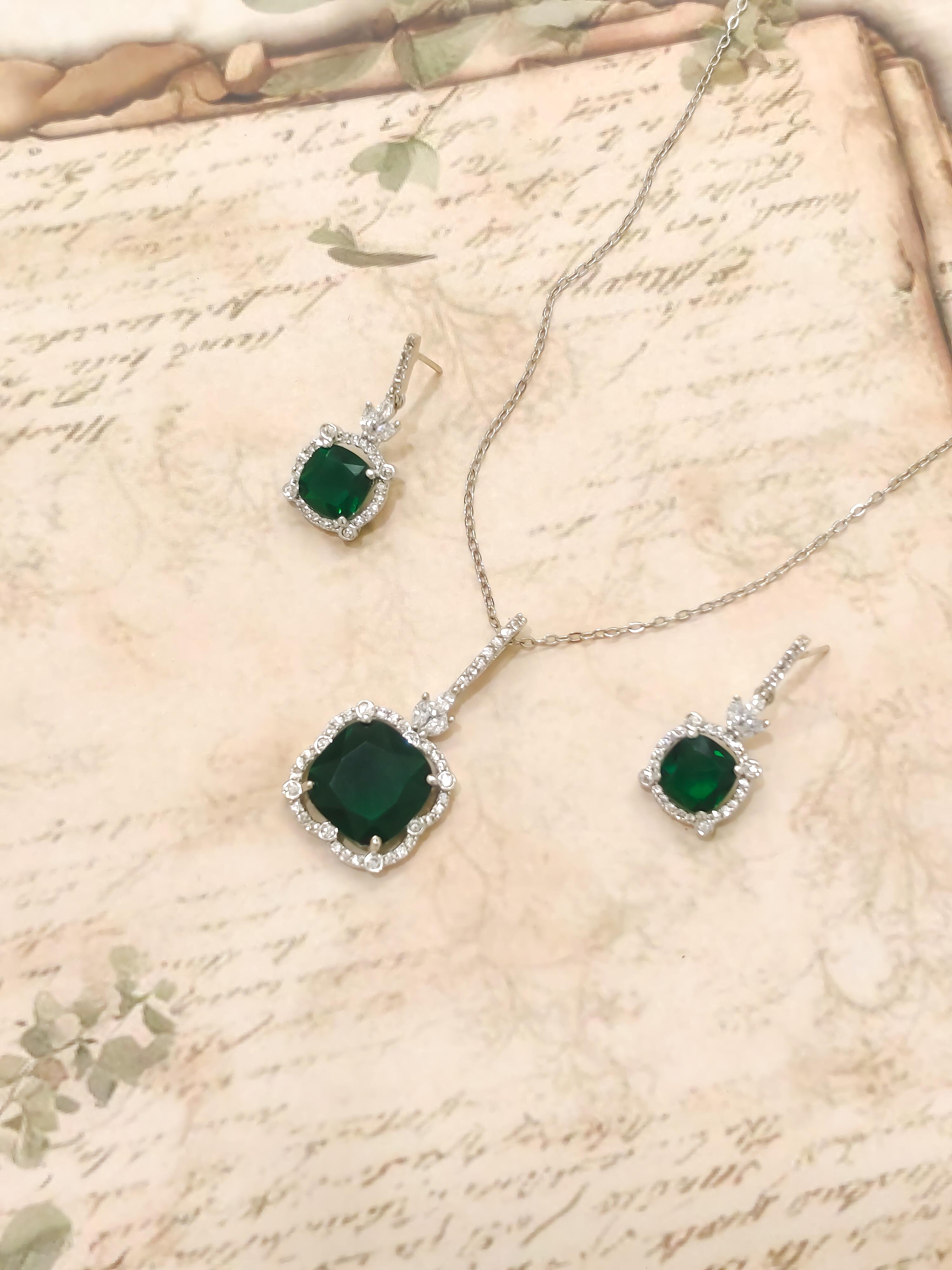 Square Colorful Pendant Set