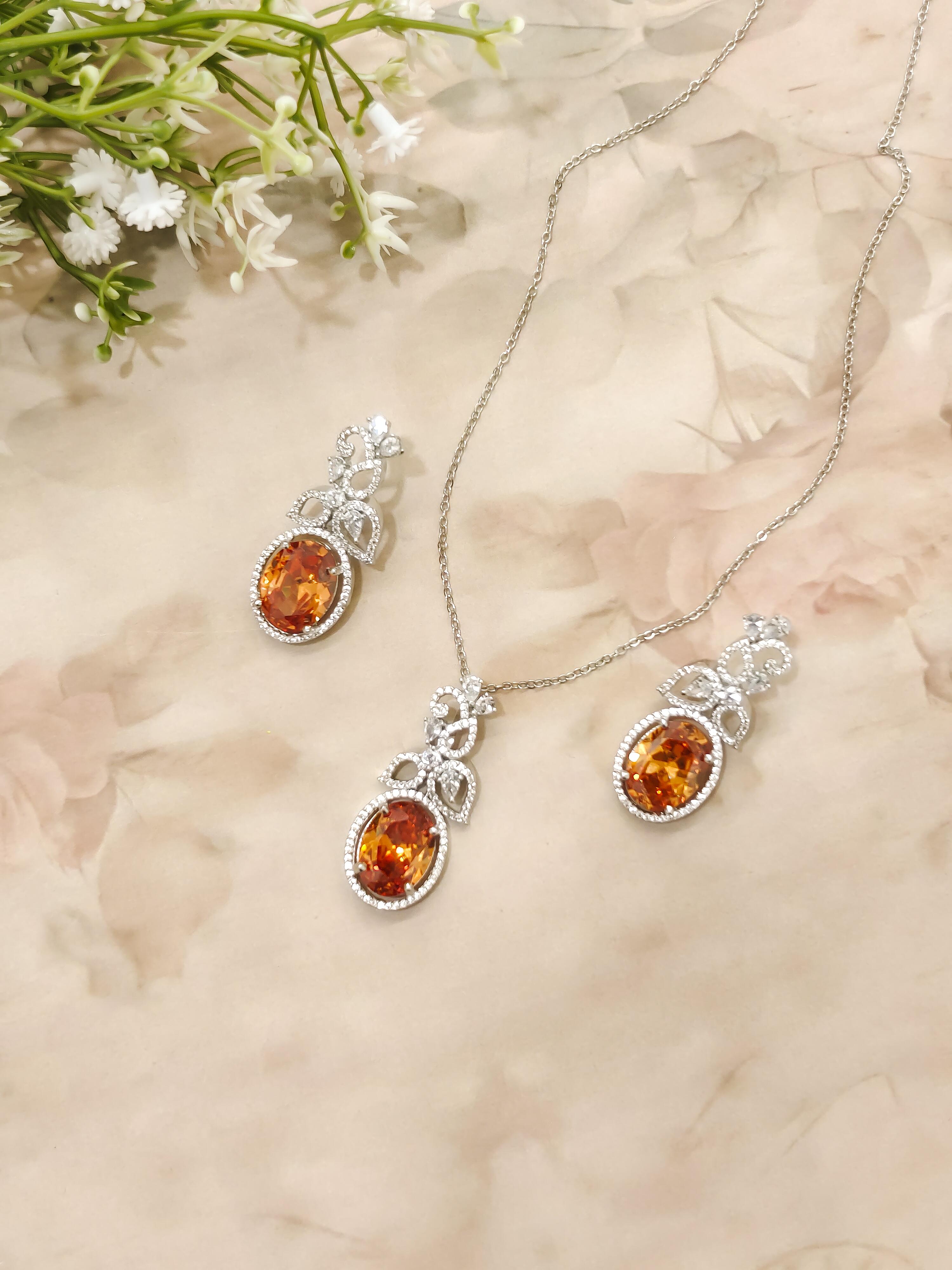 Neli CZ Pendant set